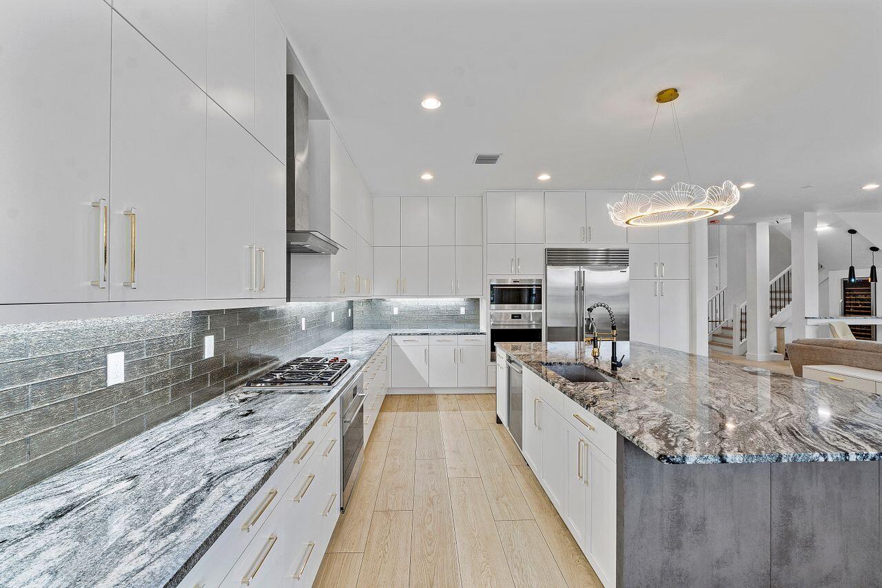 17057 Watersprite Lakes Road