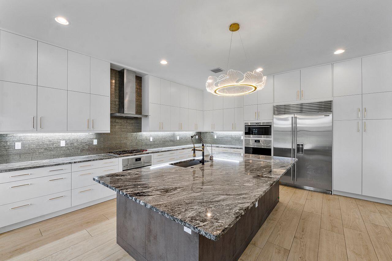 17057 Watersprite Lakes Road