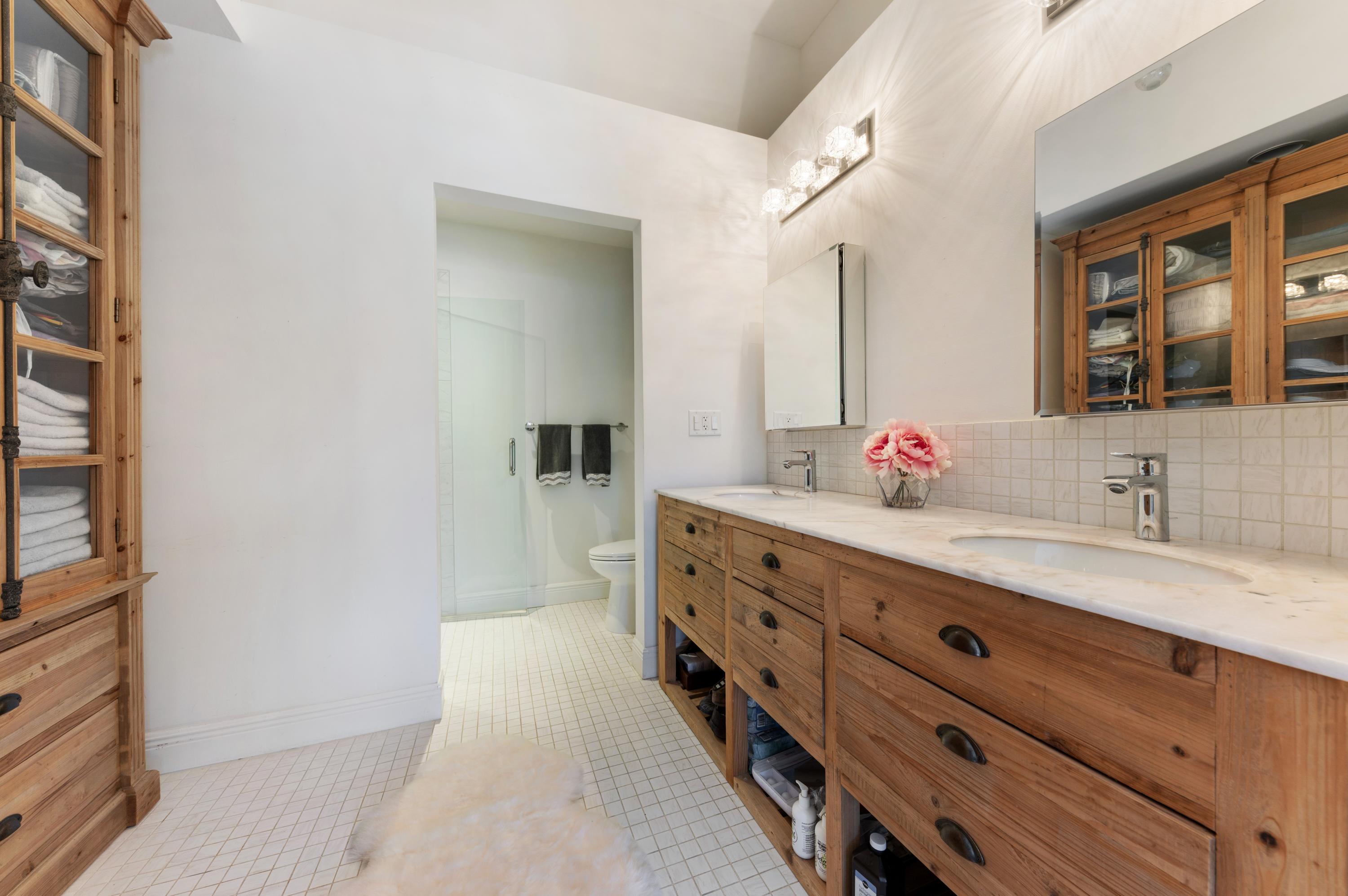 2162 NW 52nd Street