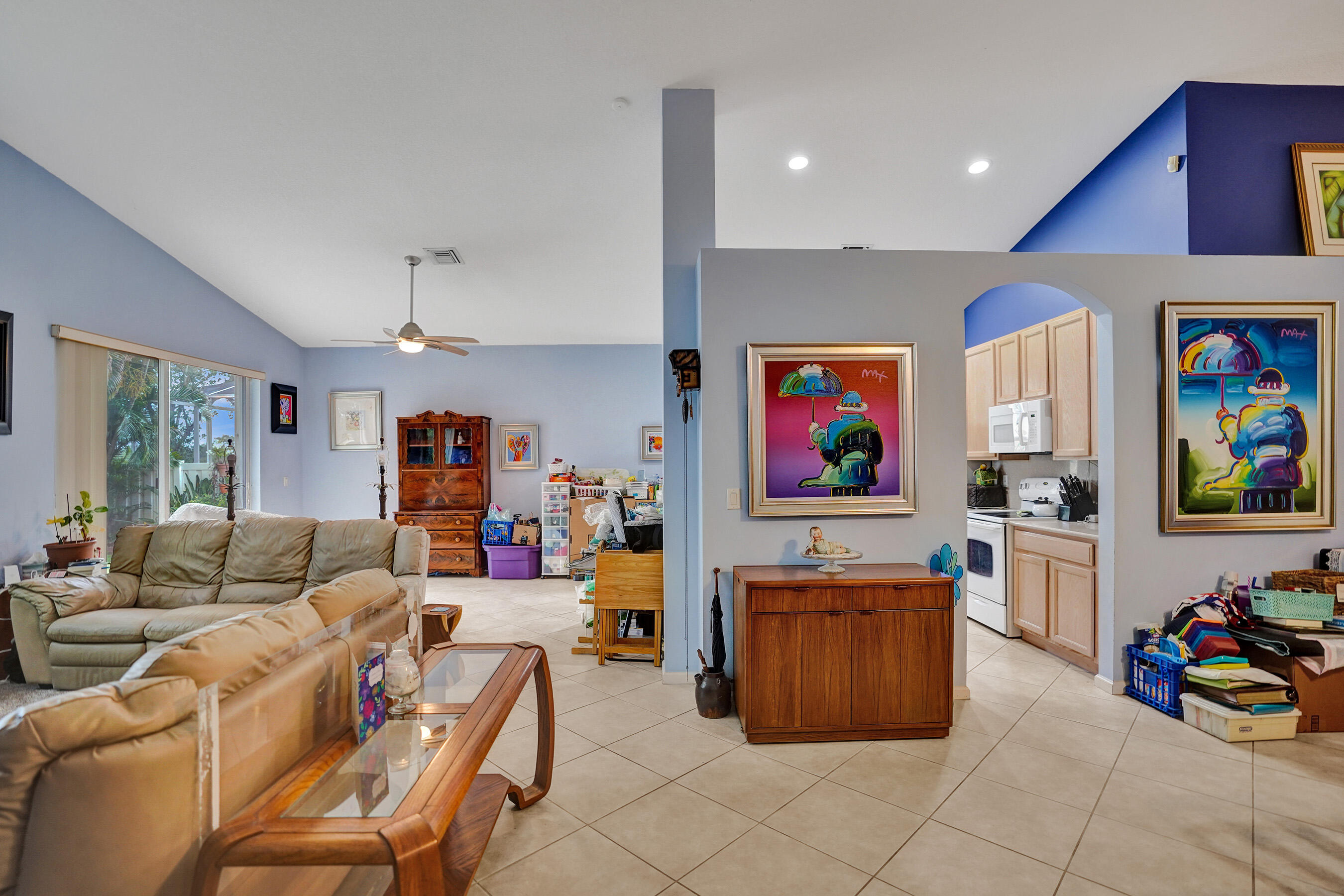 4352 N San Andros
