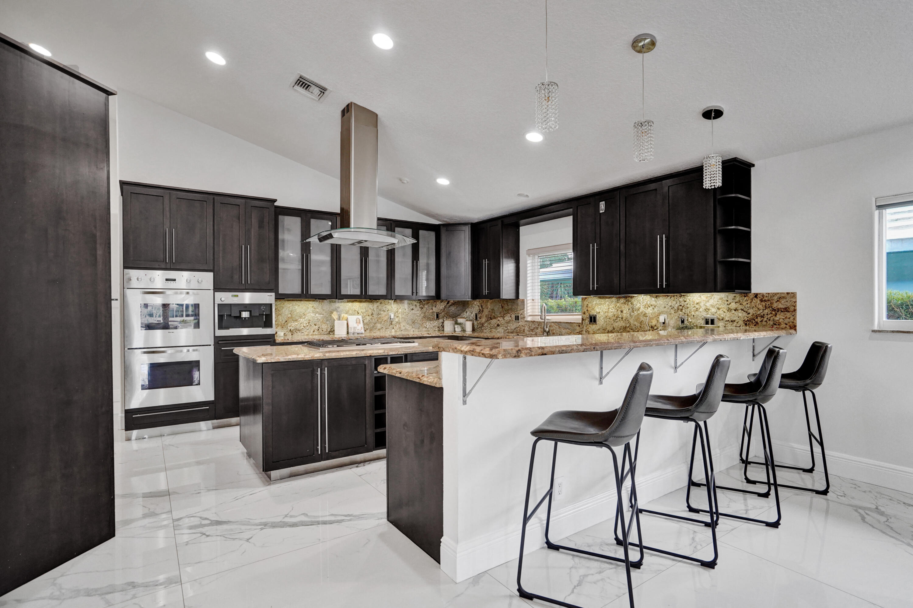 2751 NE 23rd Court