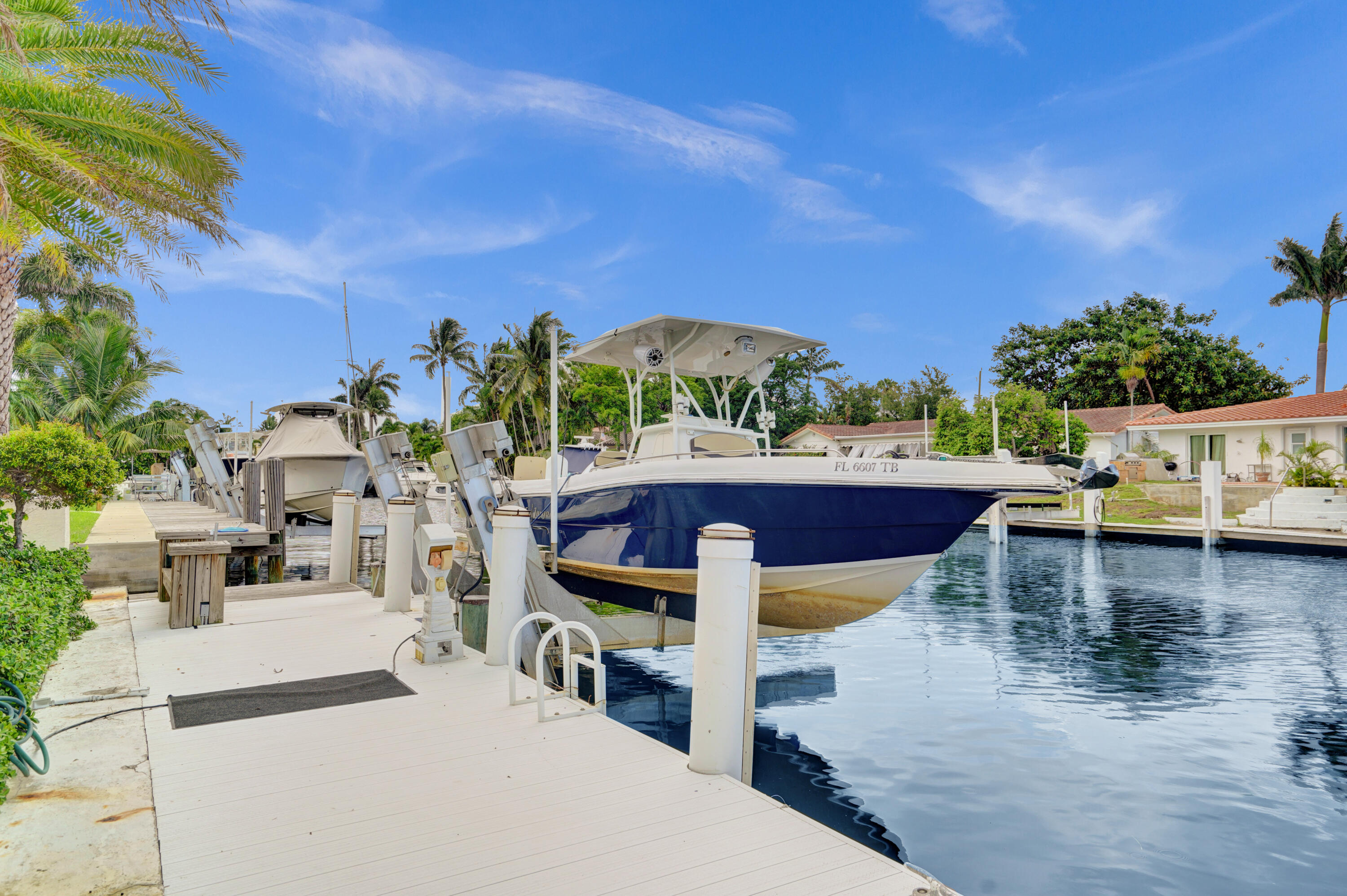 2751 NE 23rd Court