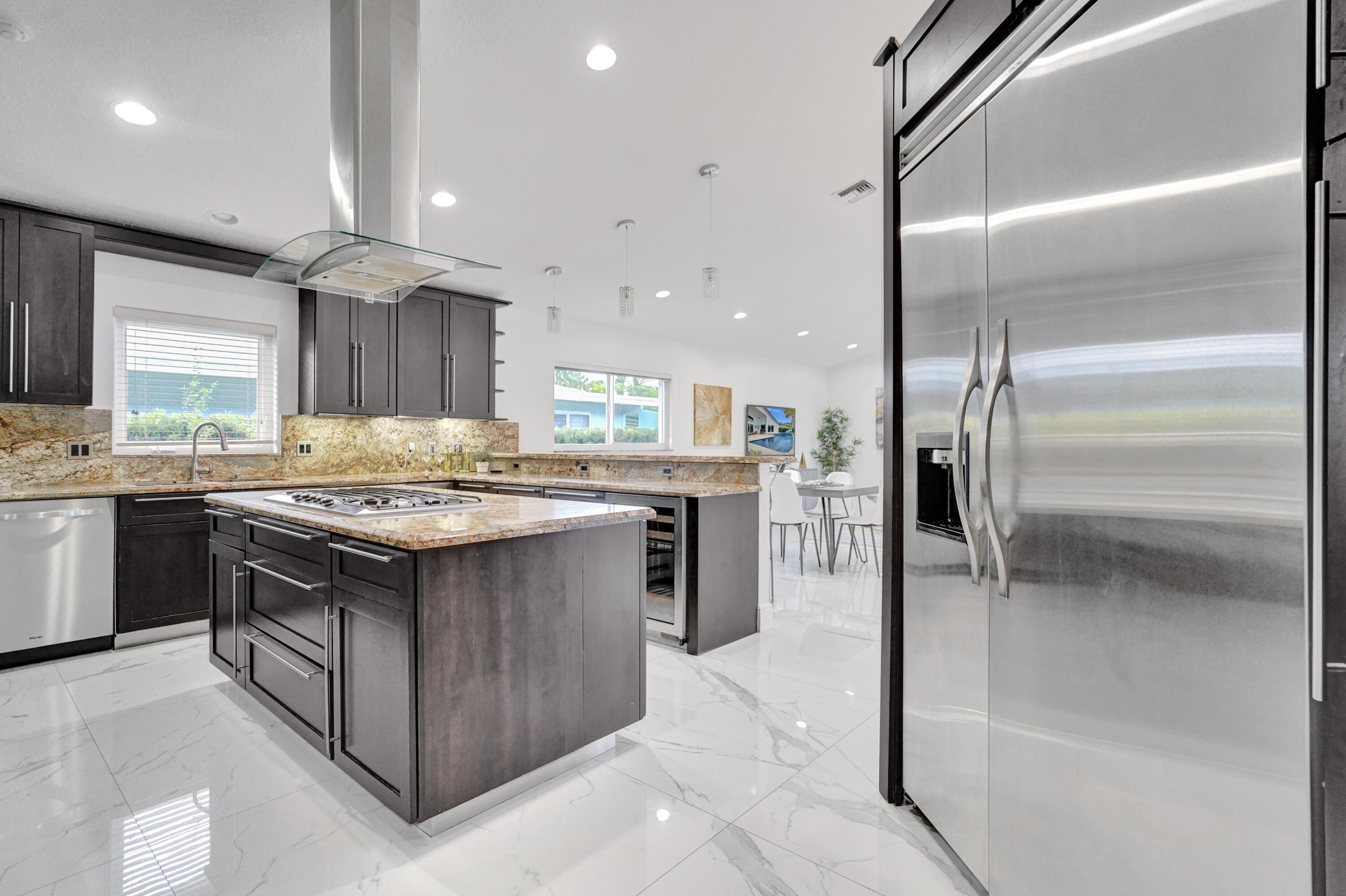 2751 NE 23rd Court