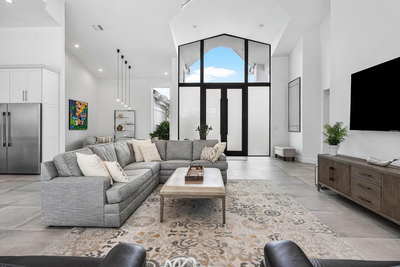 4824 Bocaire Boulevard