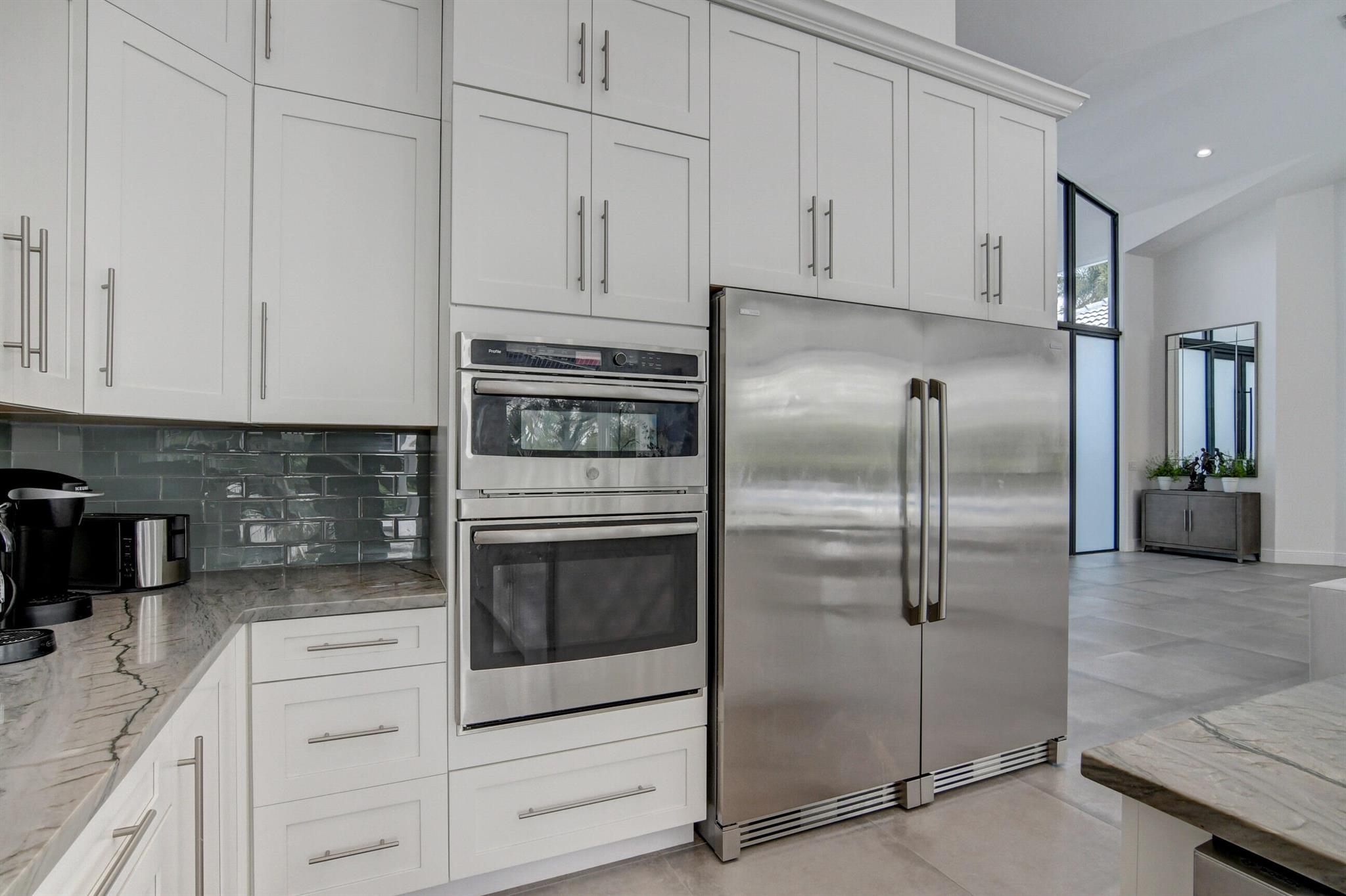 4824 Bocaire Boulevard