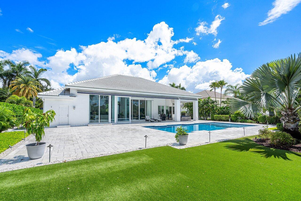 4824 Bocaire Boulevard