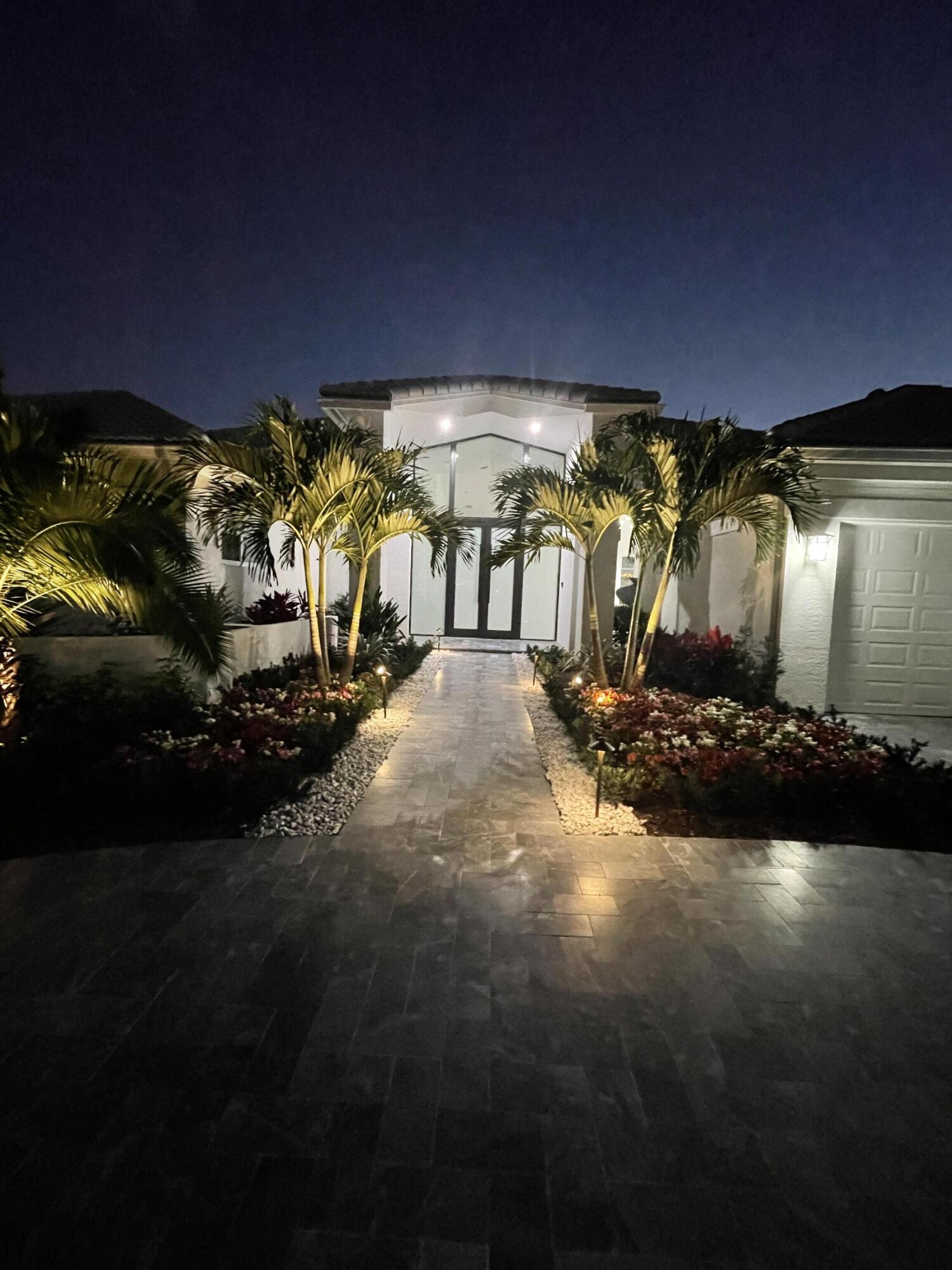 4824 Bocaire Boulevard