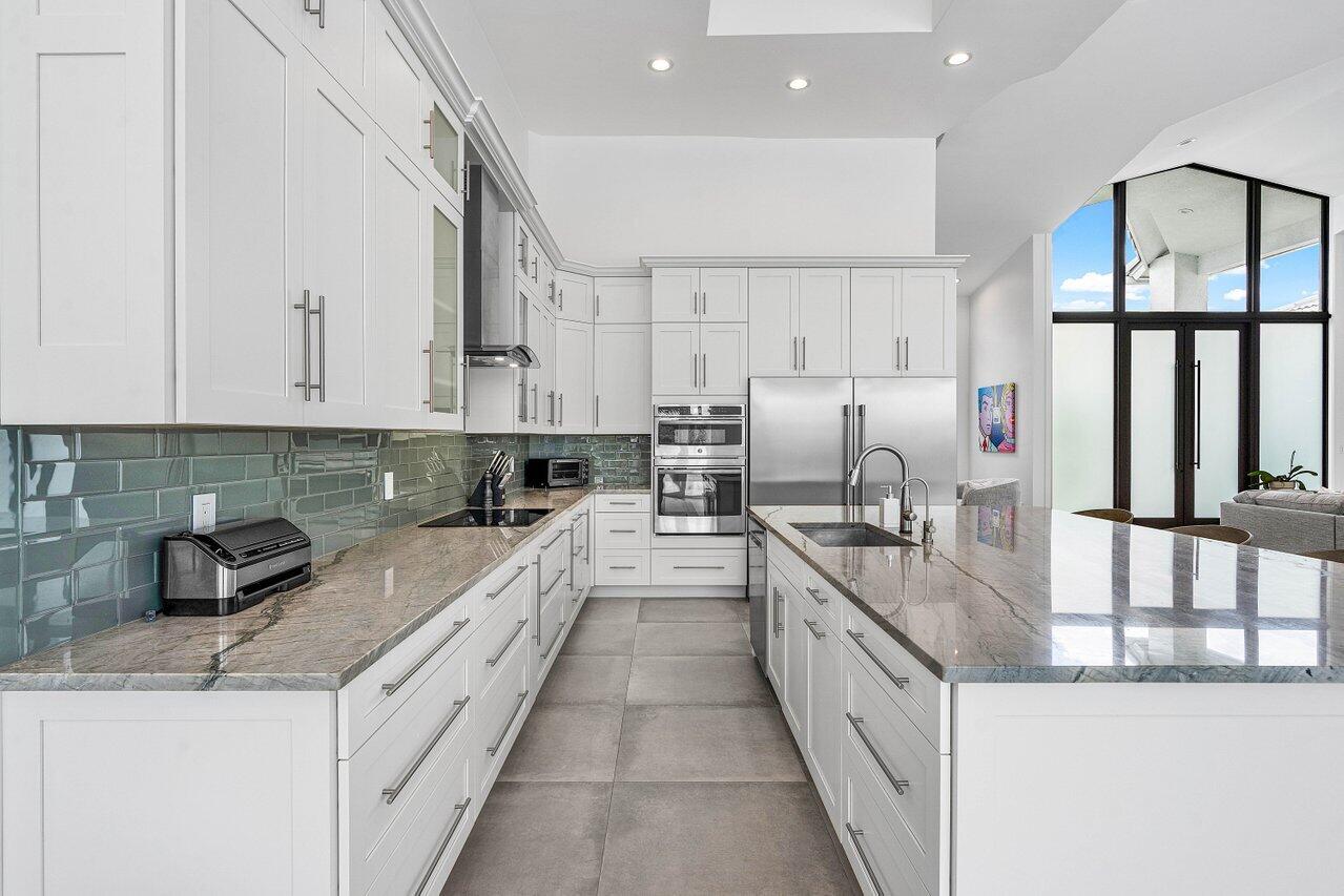 4824 Bocaire Boulevard