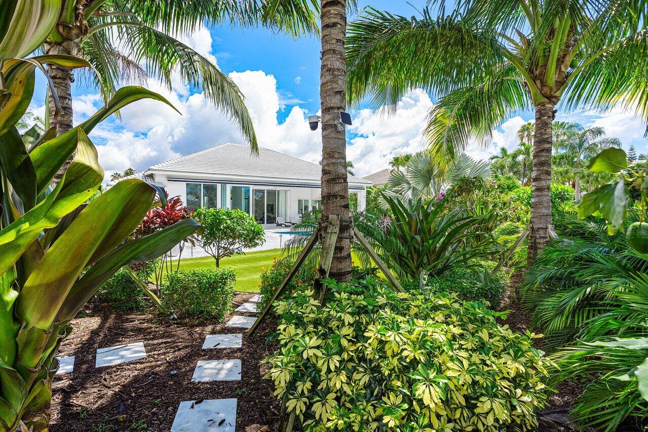 4824 Bocaire Boulevard