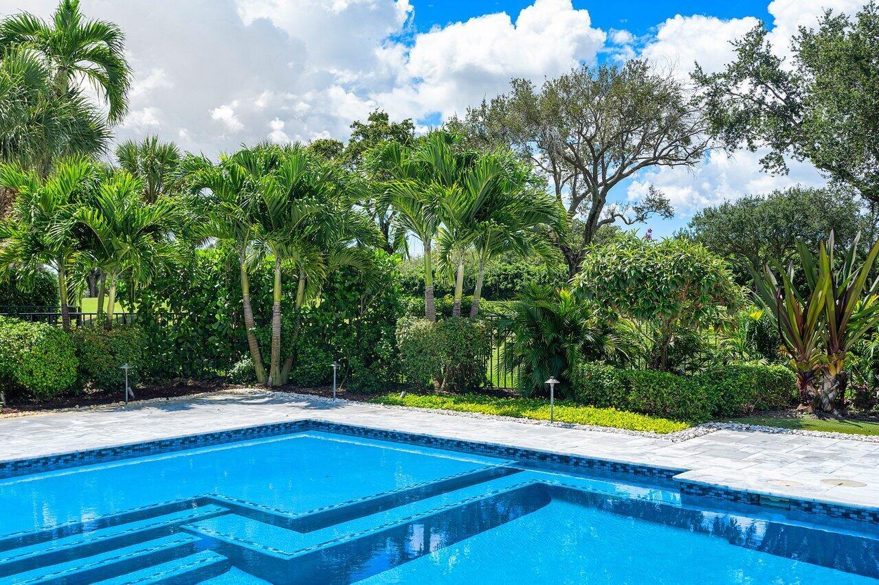 4824 Bocaire Boulevard