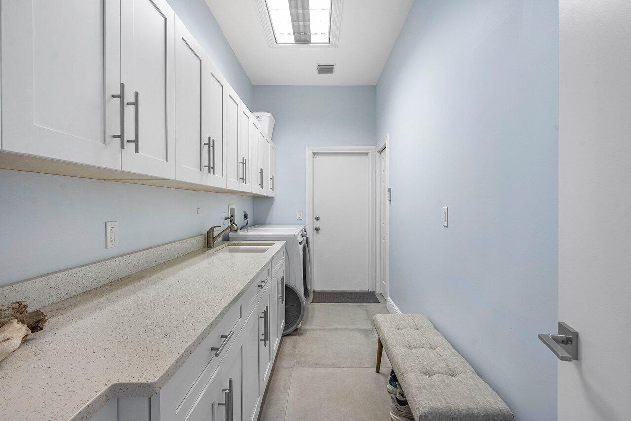 4824 Bocaire Boulevard