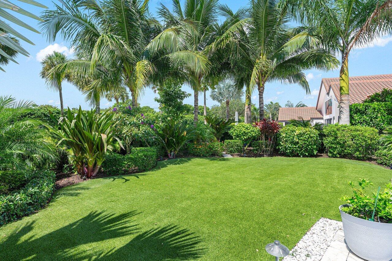 4824 Bocaire Boulevard