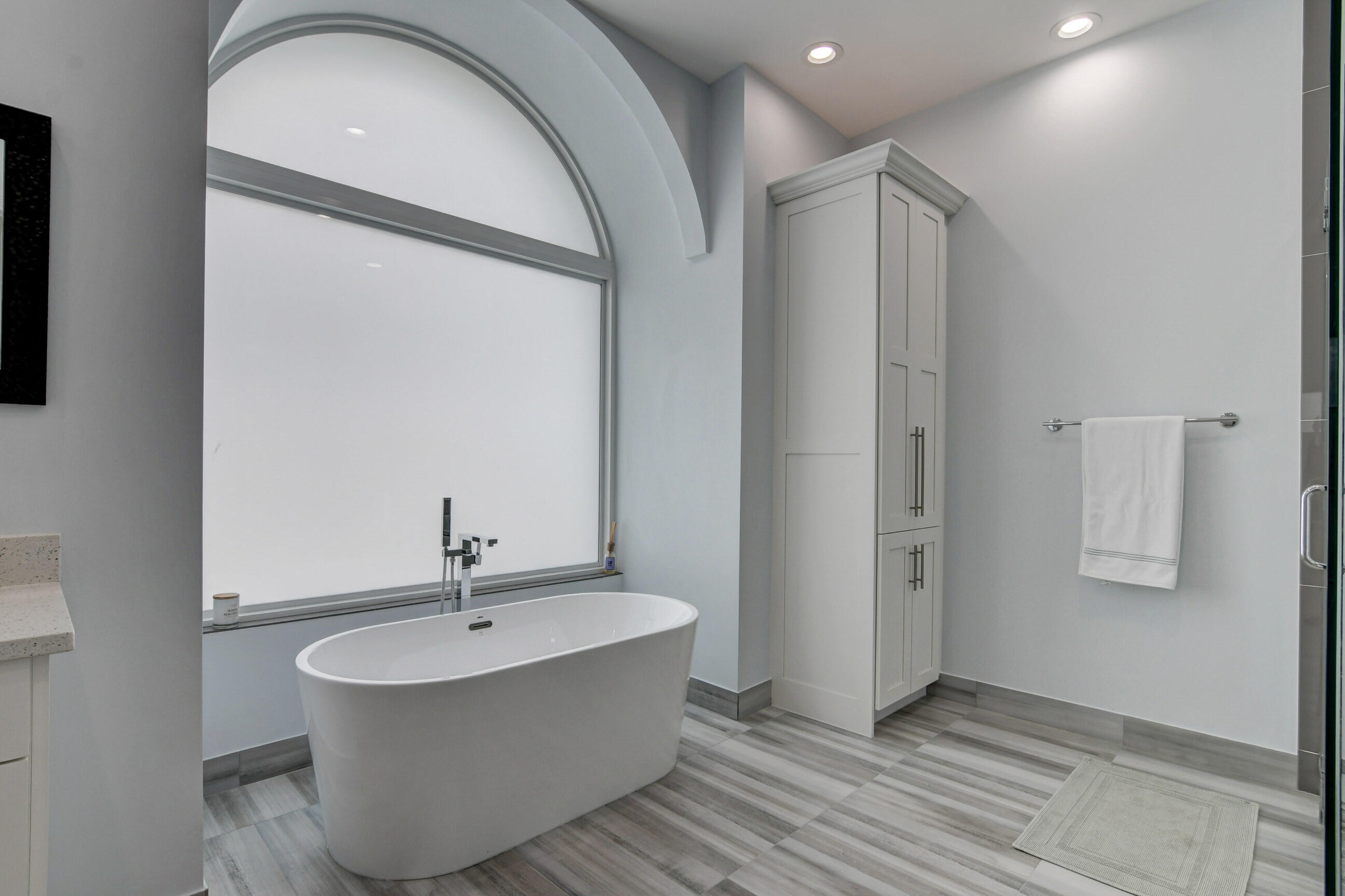 4824 Bocaire Boulevard