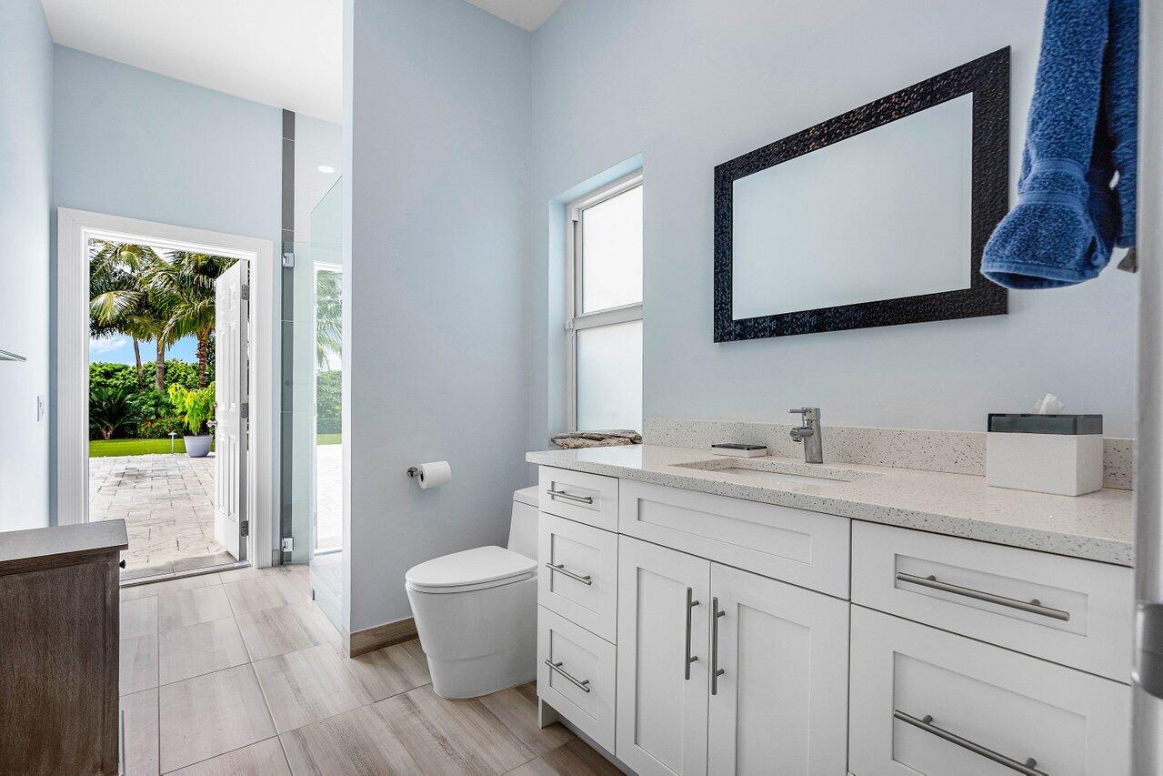 4824 Bocaire Boulevard