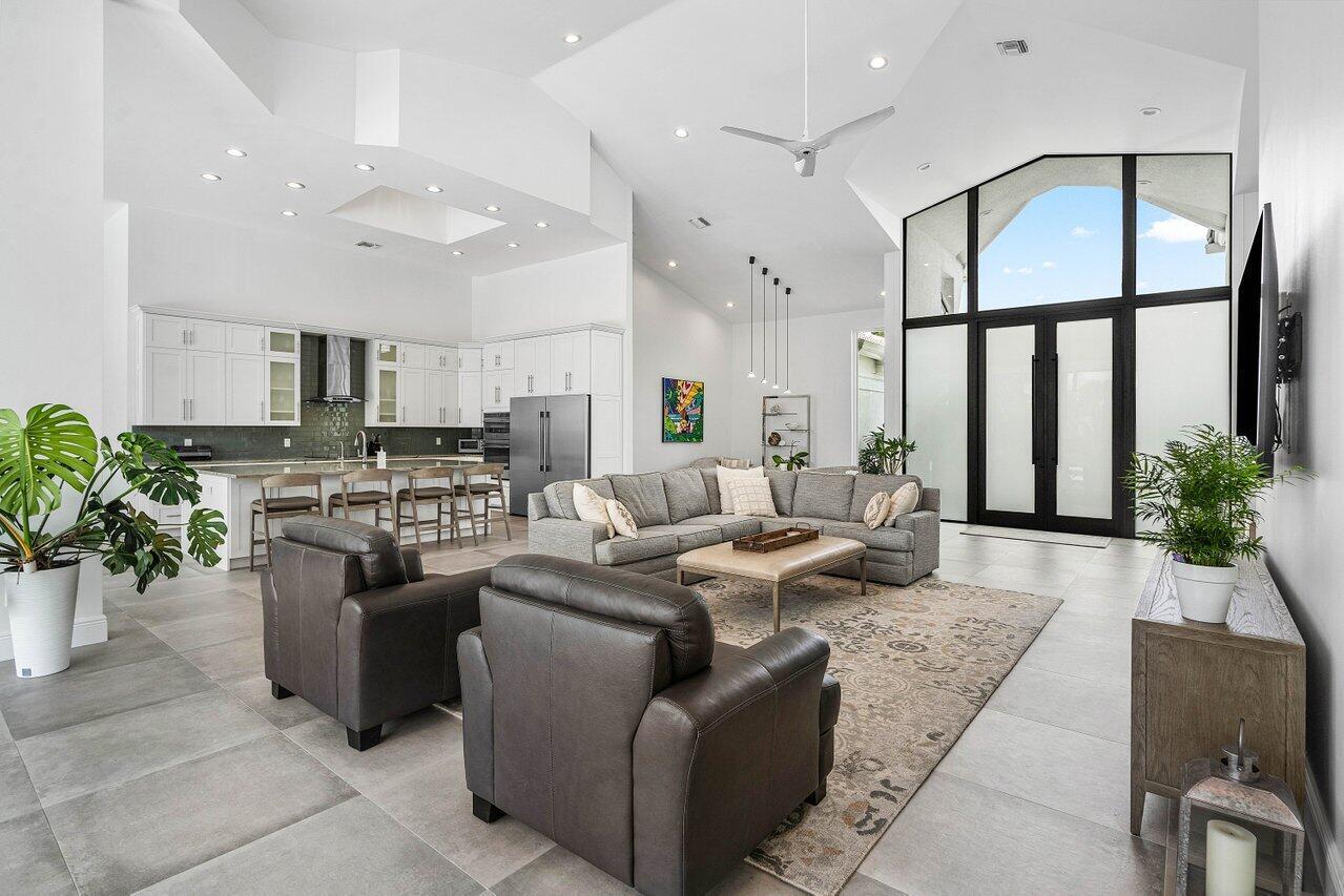 4824 Bocaire Boulevard