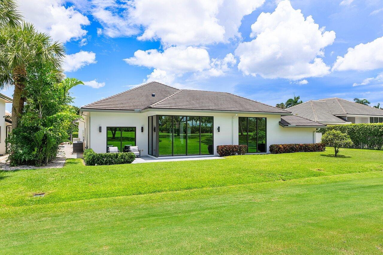 4896 Bocaire Boulevard