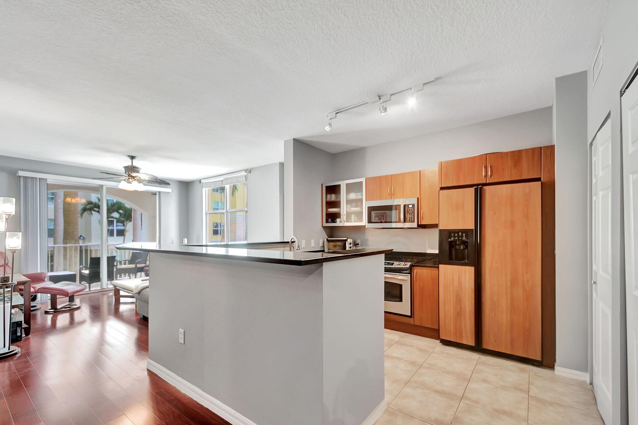 804 E Windward Way 223