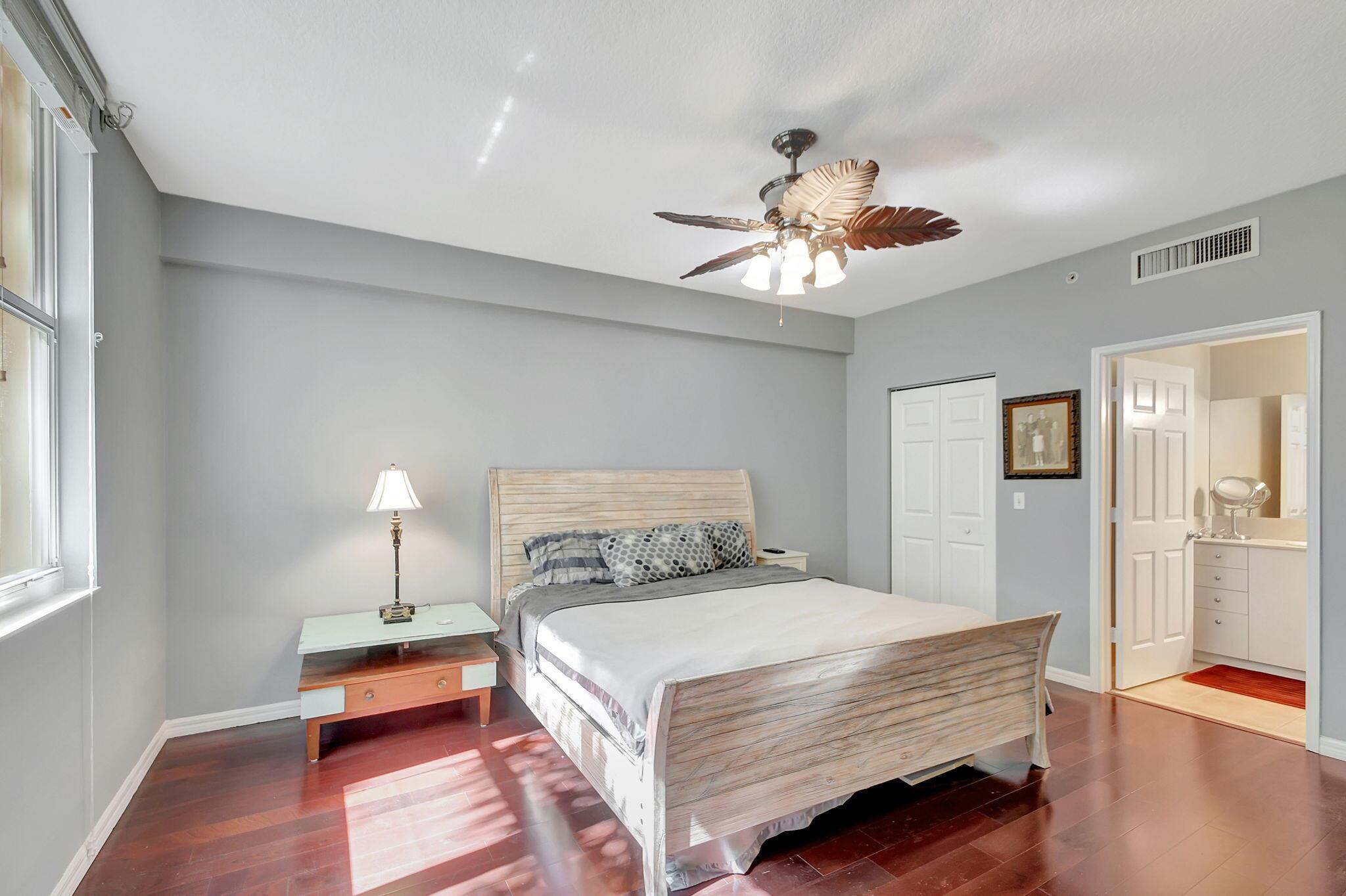 804 E Windward Way 223