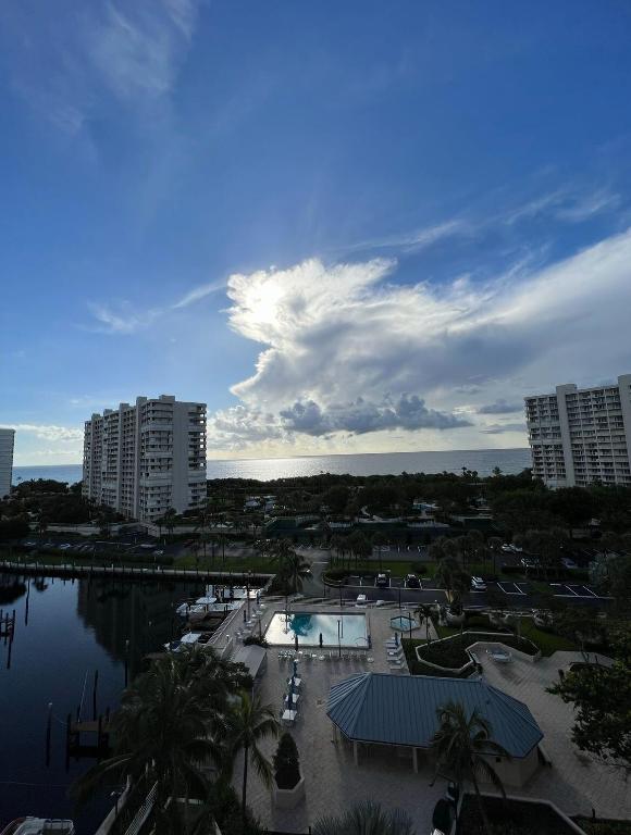 4101 N Ocean Boulevard D-902