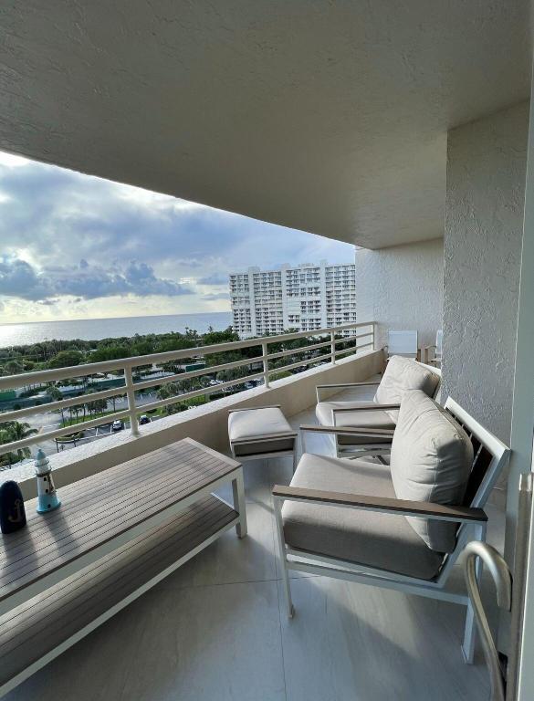 4101 N Ocean Boulevard D-902