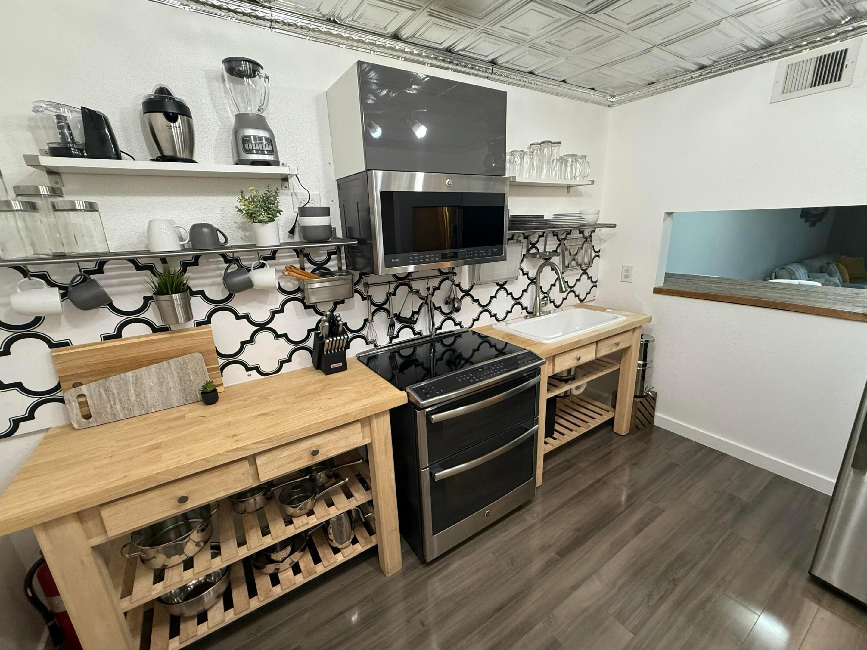 1600 Dover Road 203b