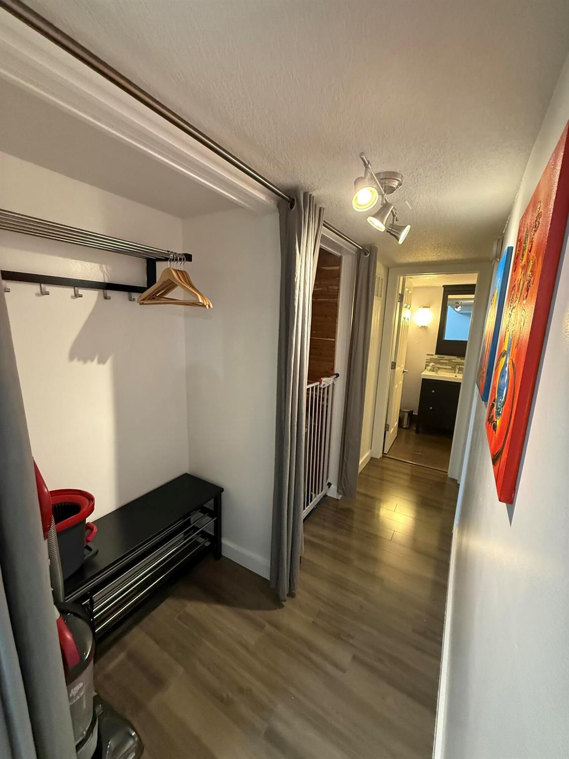 1600 Dover Road 203b