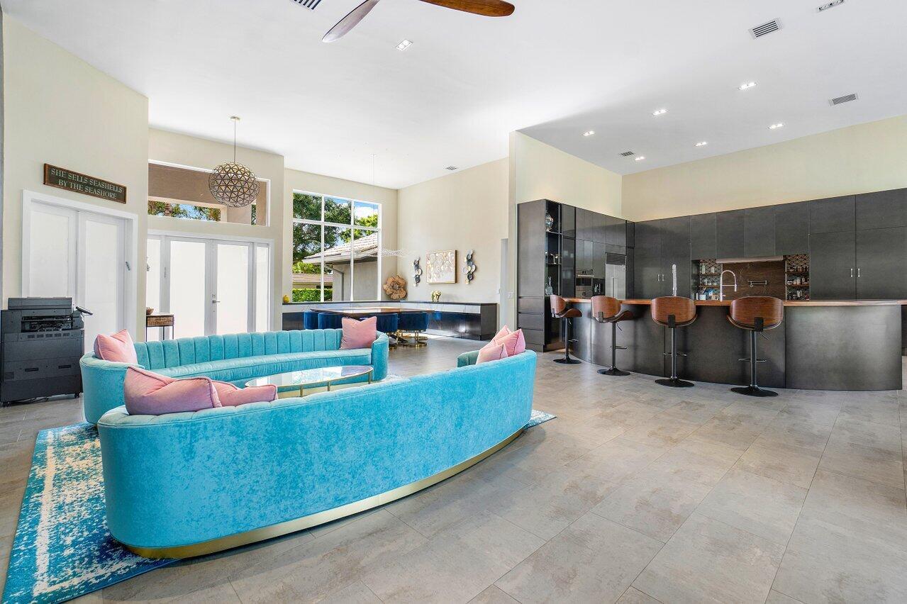 4920 Bocaire Boulevard