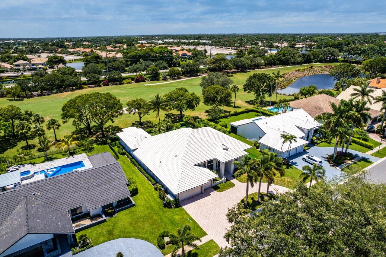 4920 Bocaire Boulevard