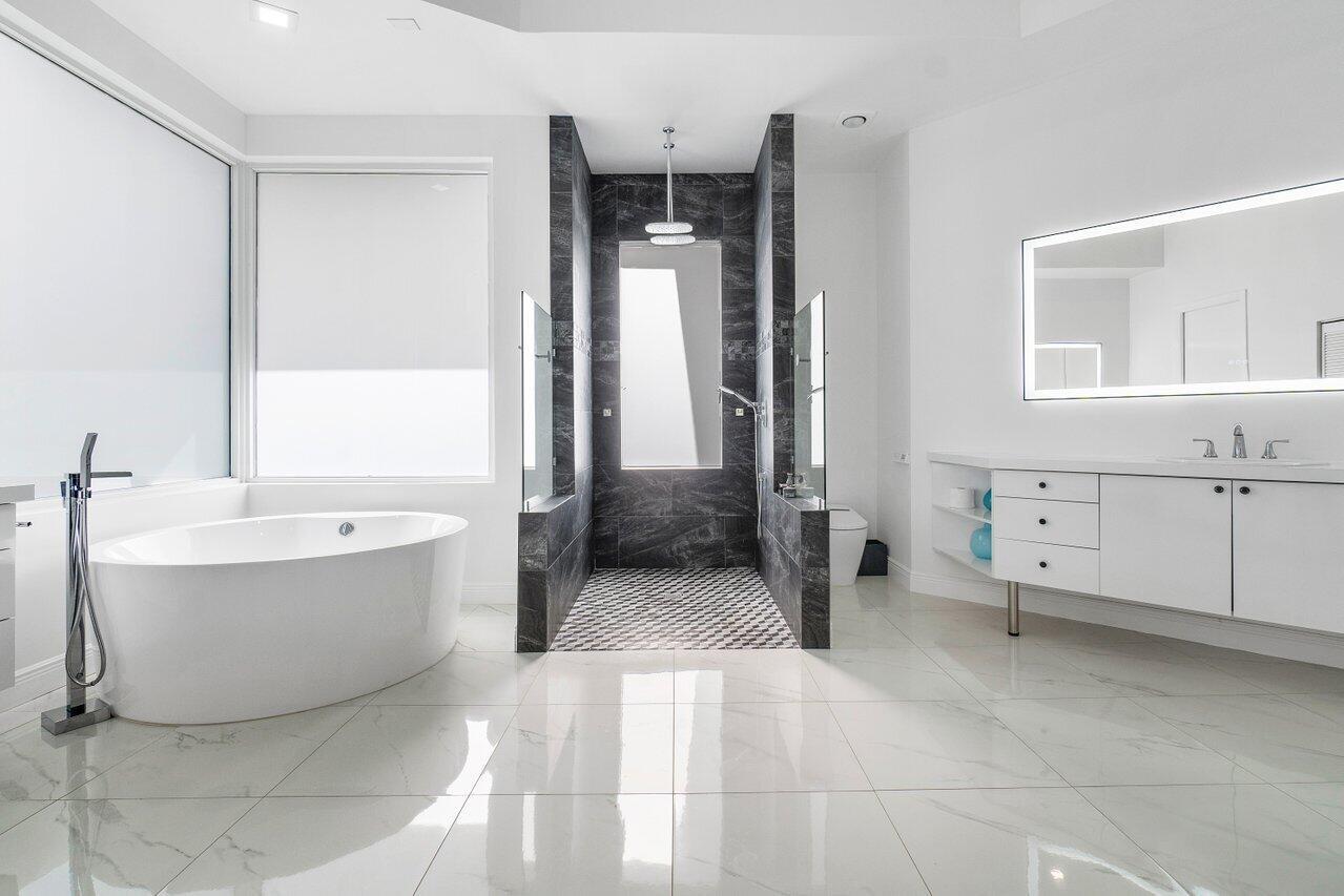 4920 Bocaire Boulevard