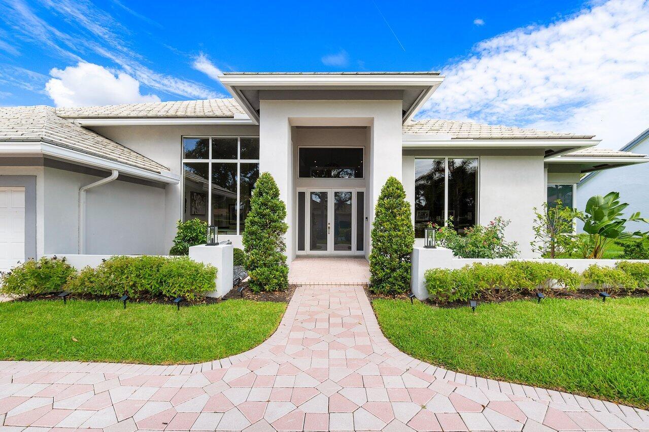 4920 Bocaire Boulevard