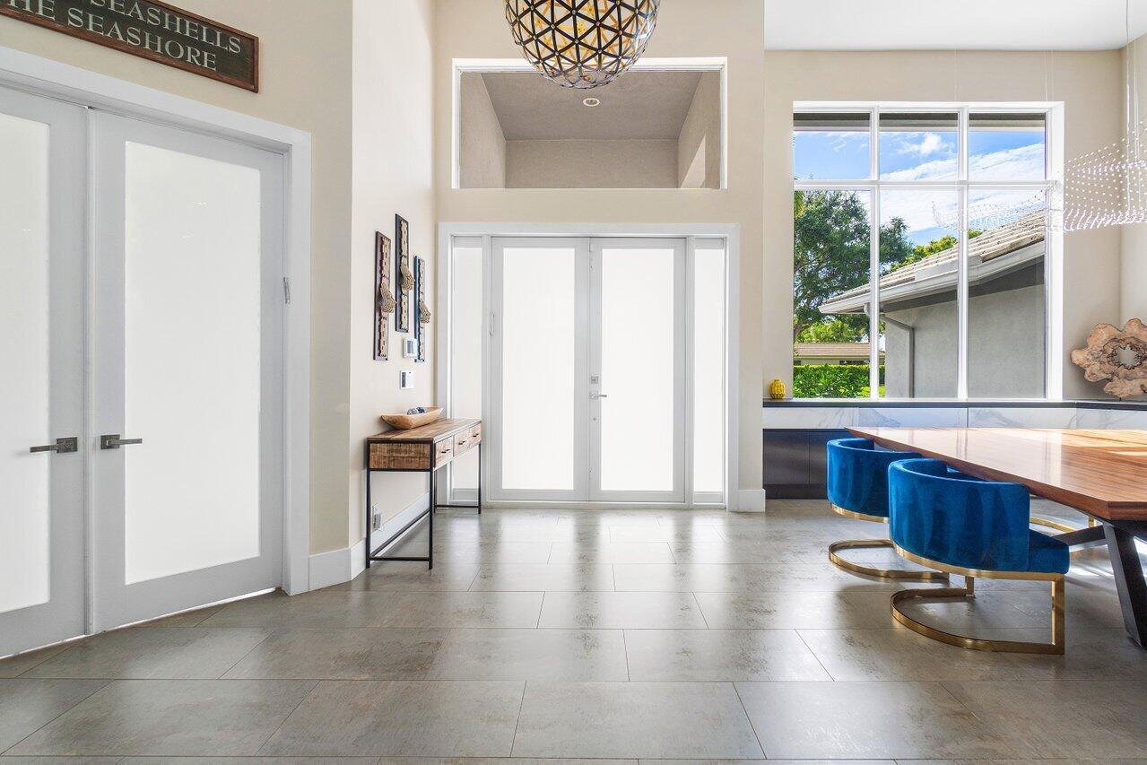 4920 Bocaire Boulevard