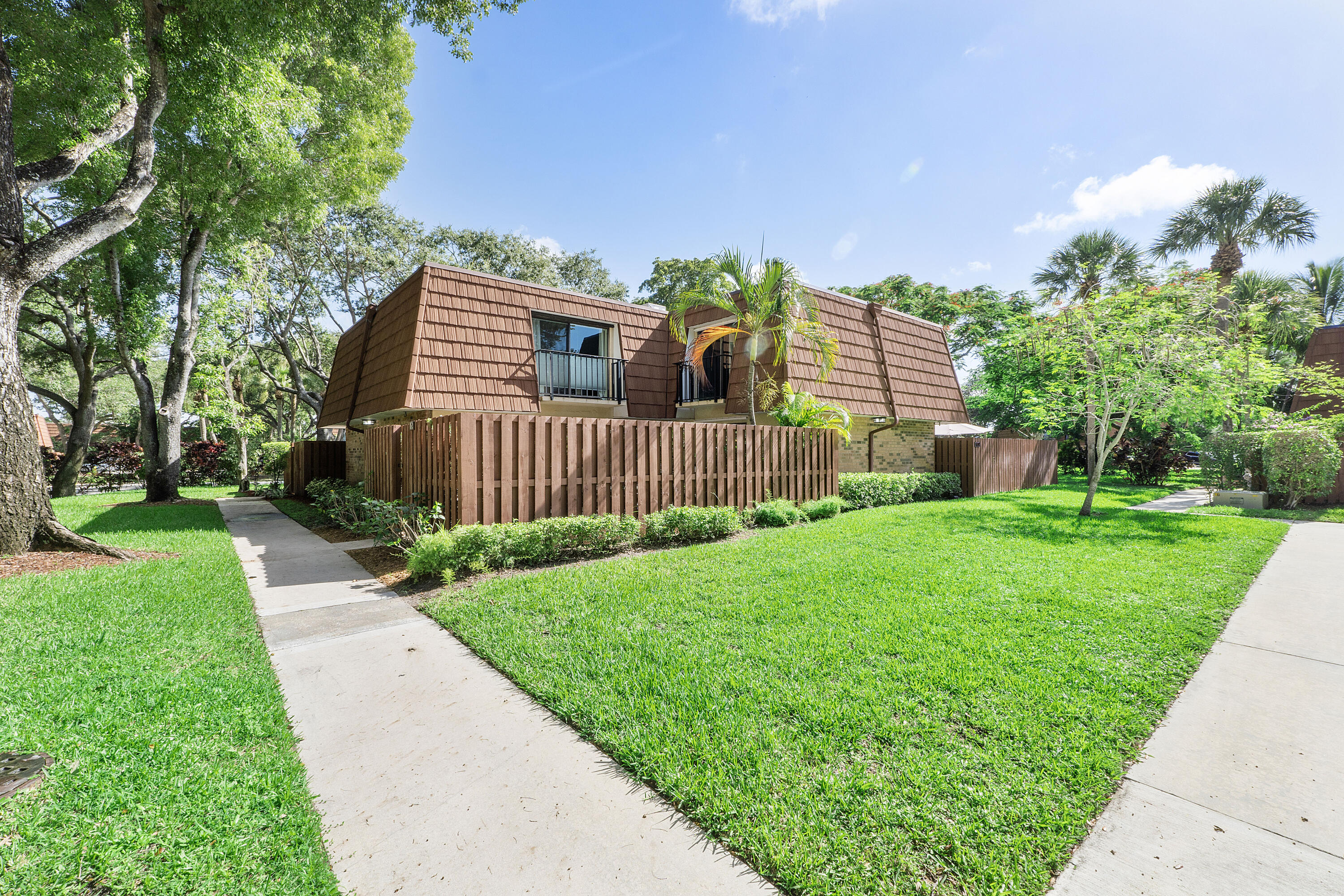 1485 Masters Circle 152