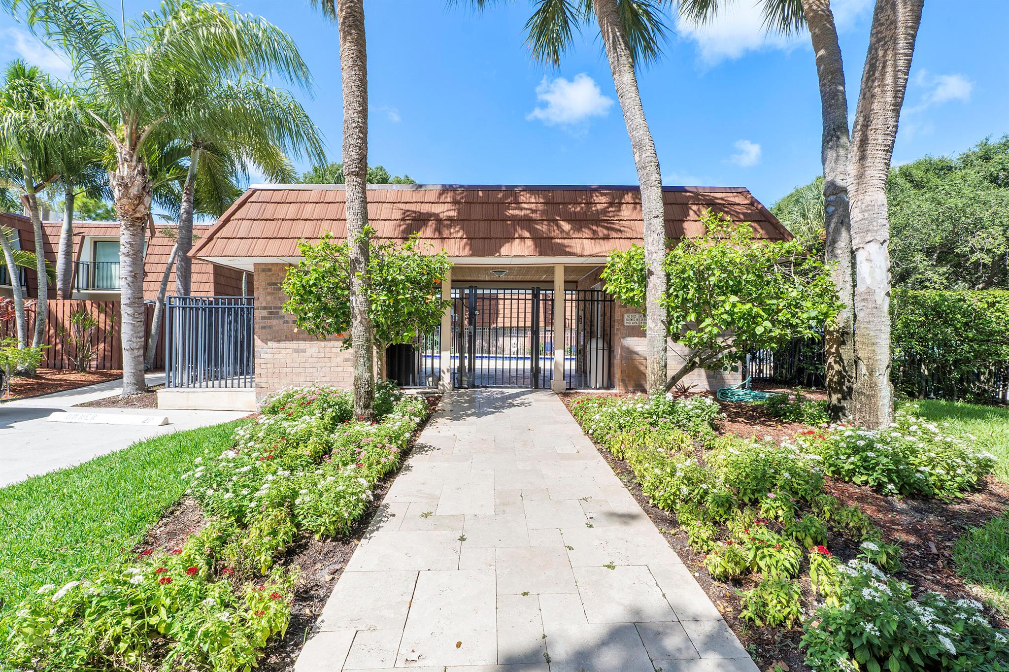 1485 Masters Circle 152