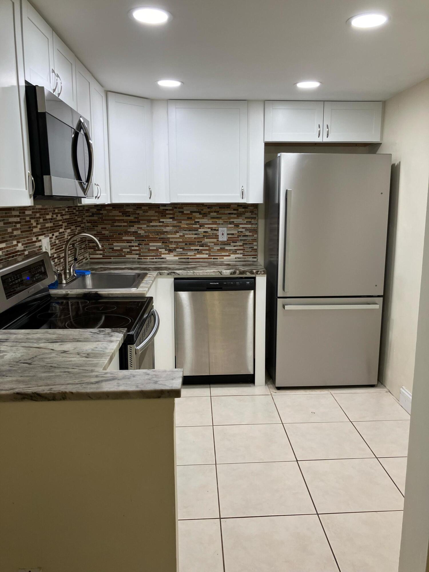 470 NW 20th Street 1110