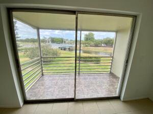 2300 Del Aire Boulevard 203