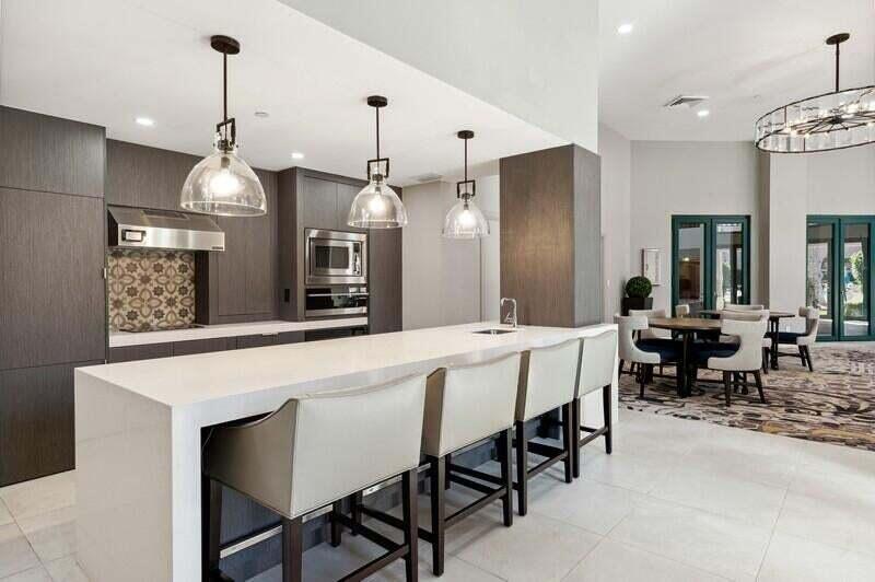 120 SE 5th Avenue 326