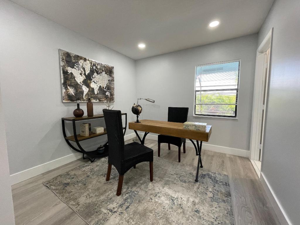 7619 W Country Club Boulevard