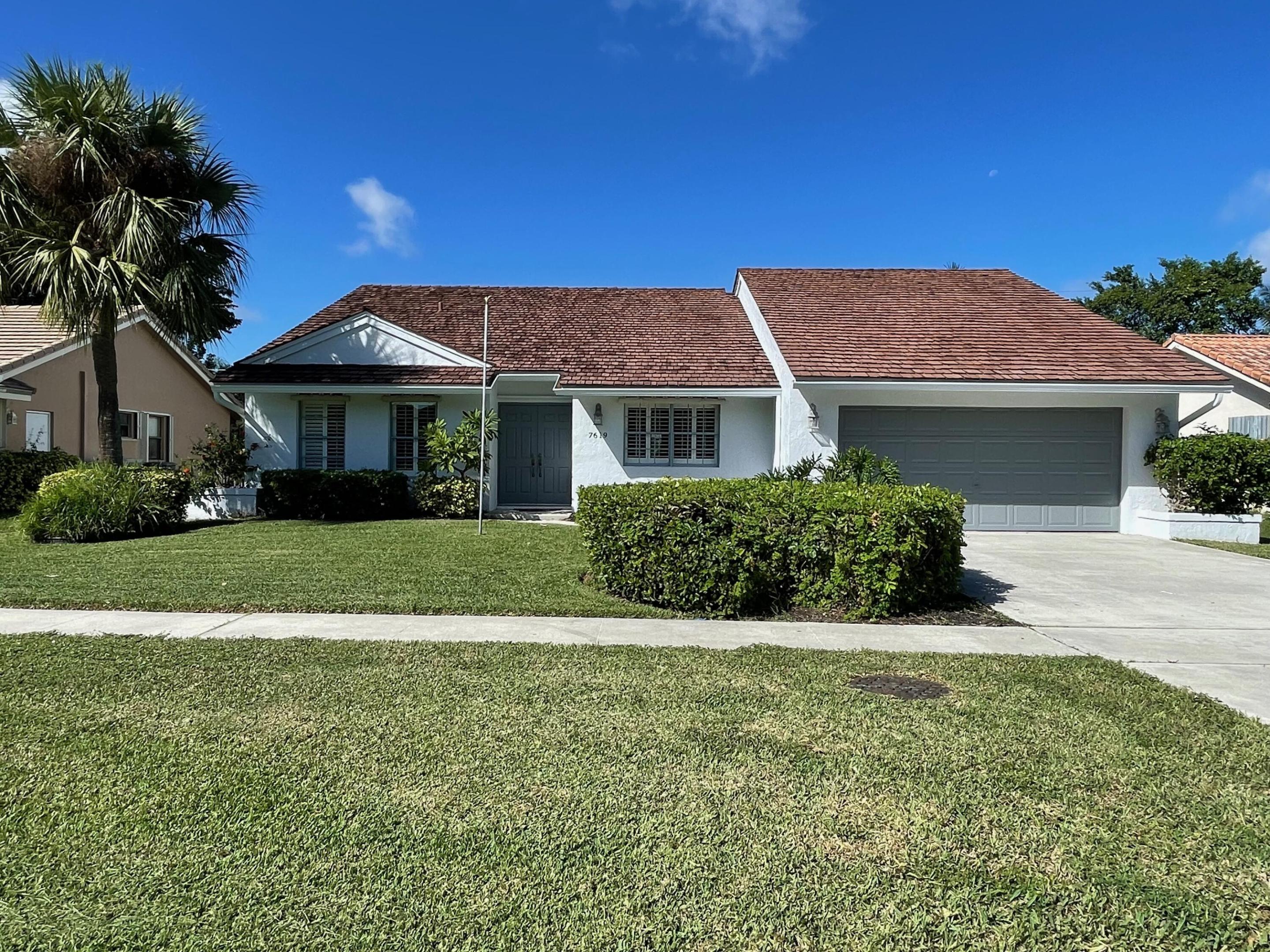 7619 W Country Club Boulevard