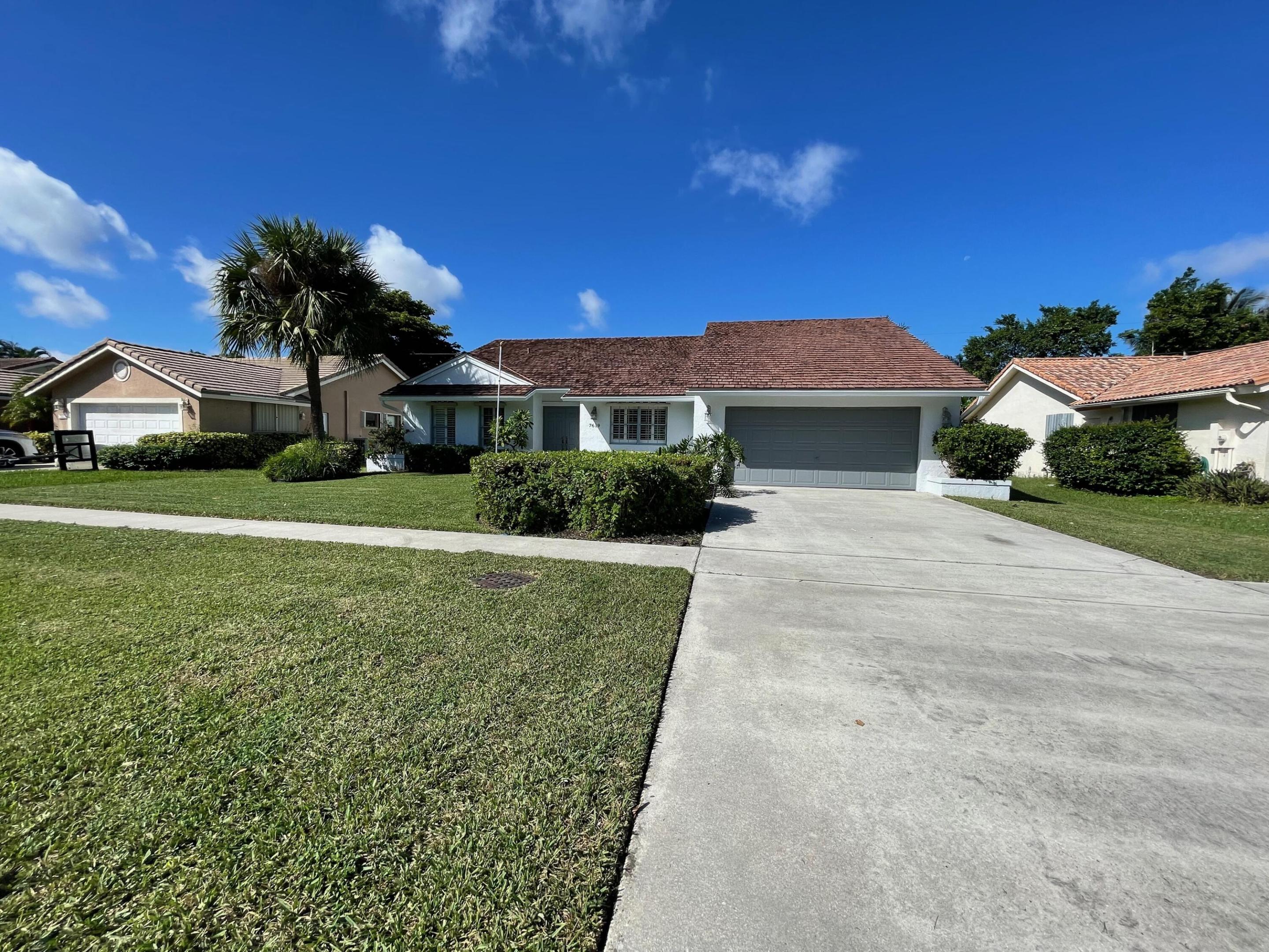 7619 W Country Club Boulevard
