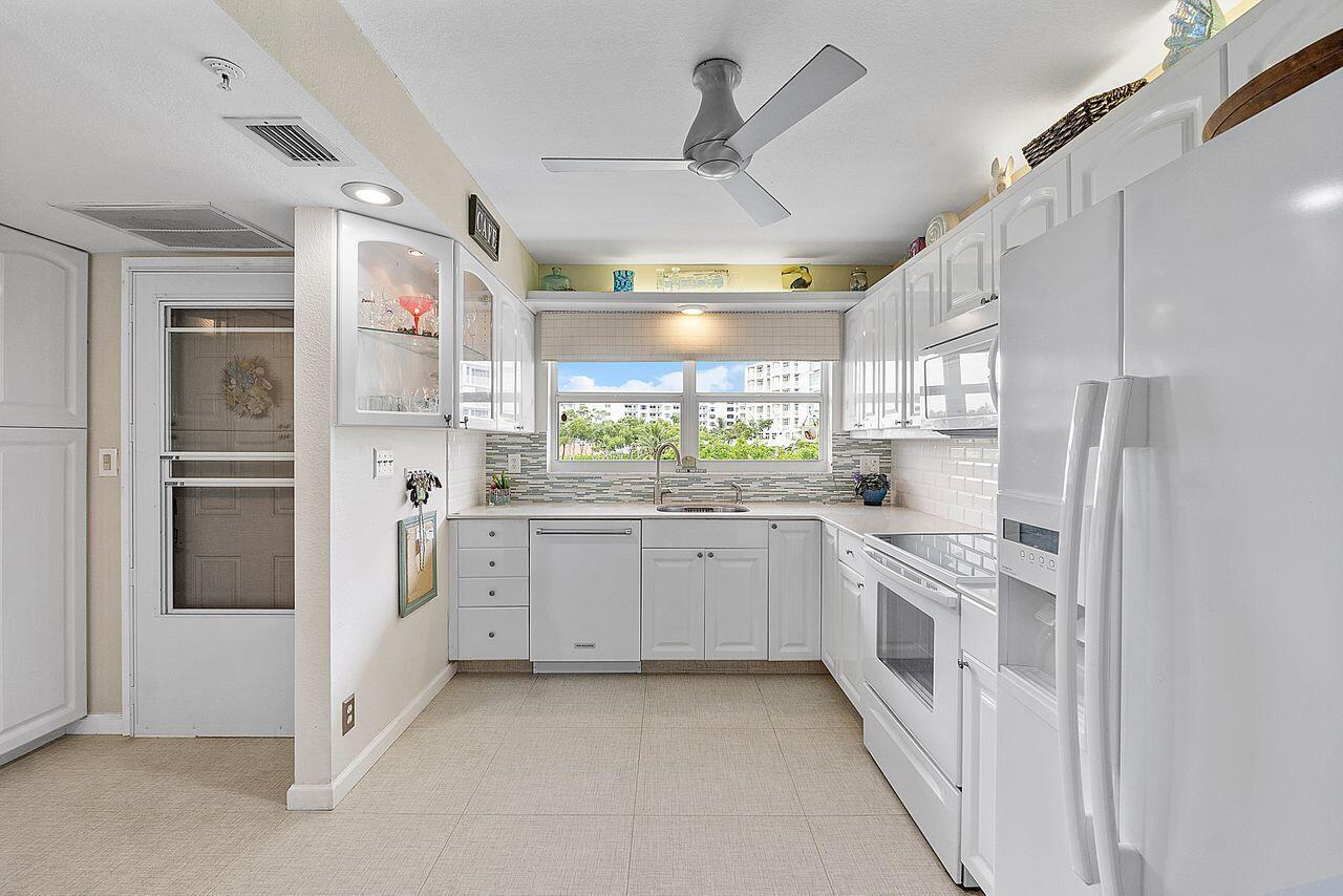 3212 S Ocean Boulevard 302-A