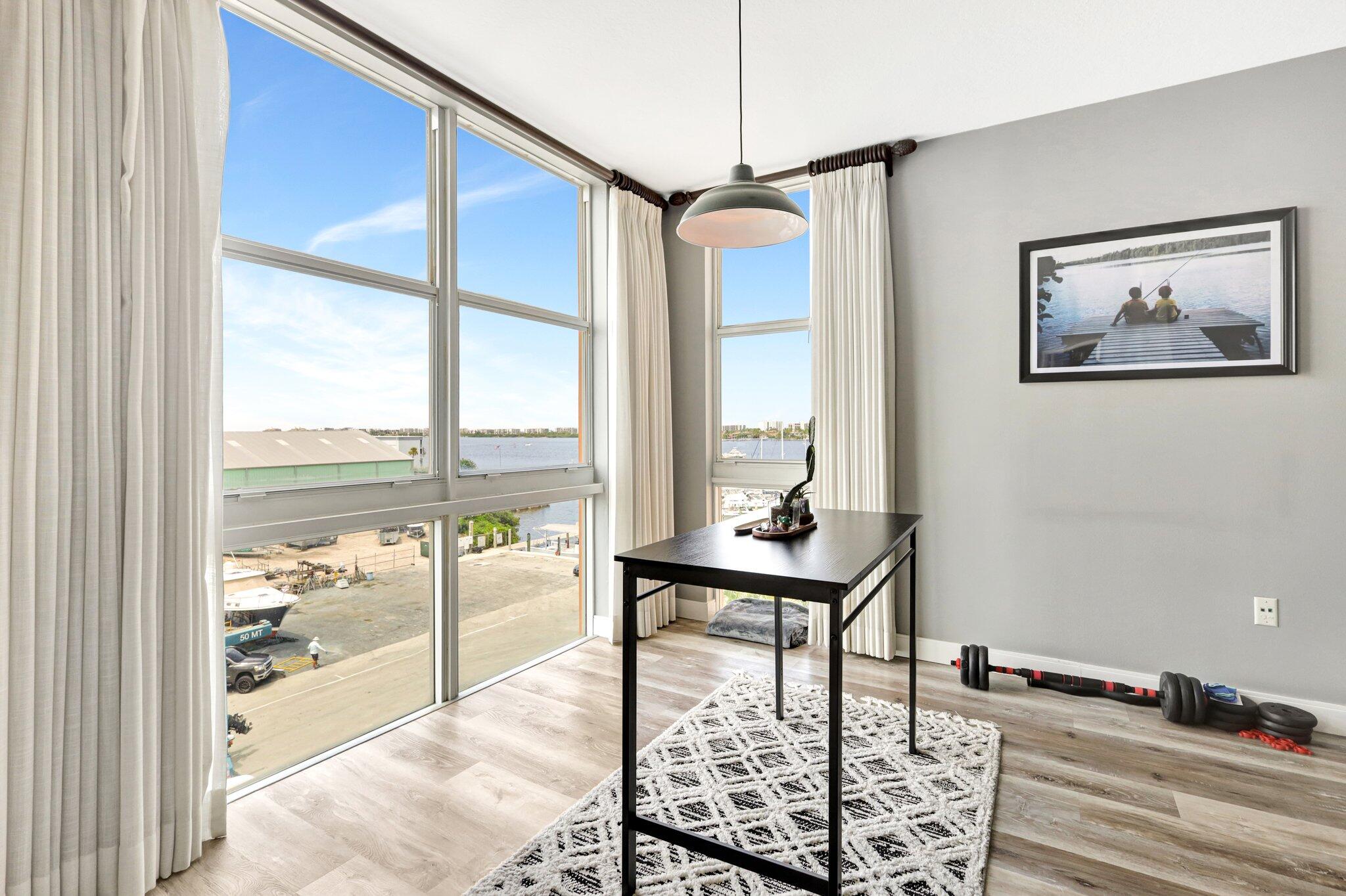 806 E Windward Way 507