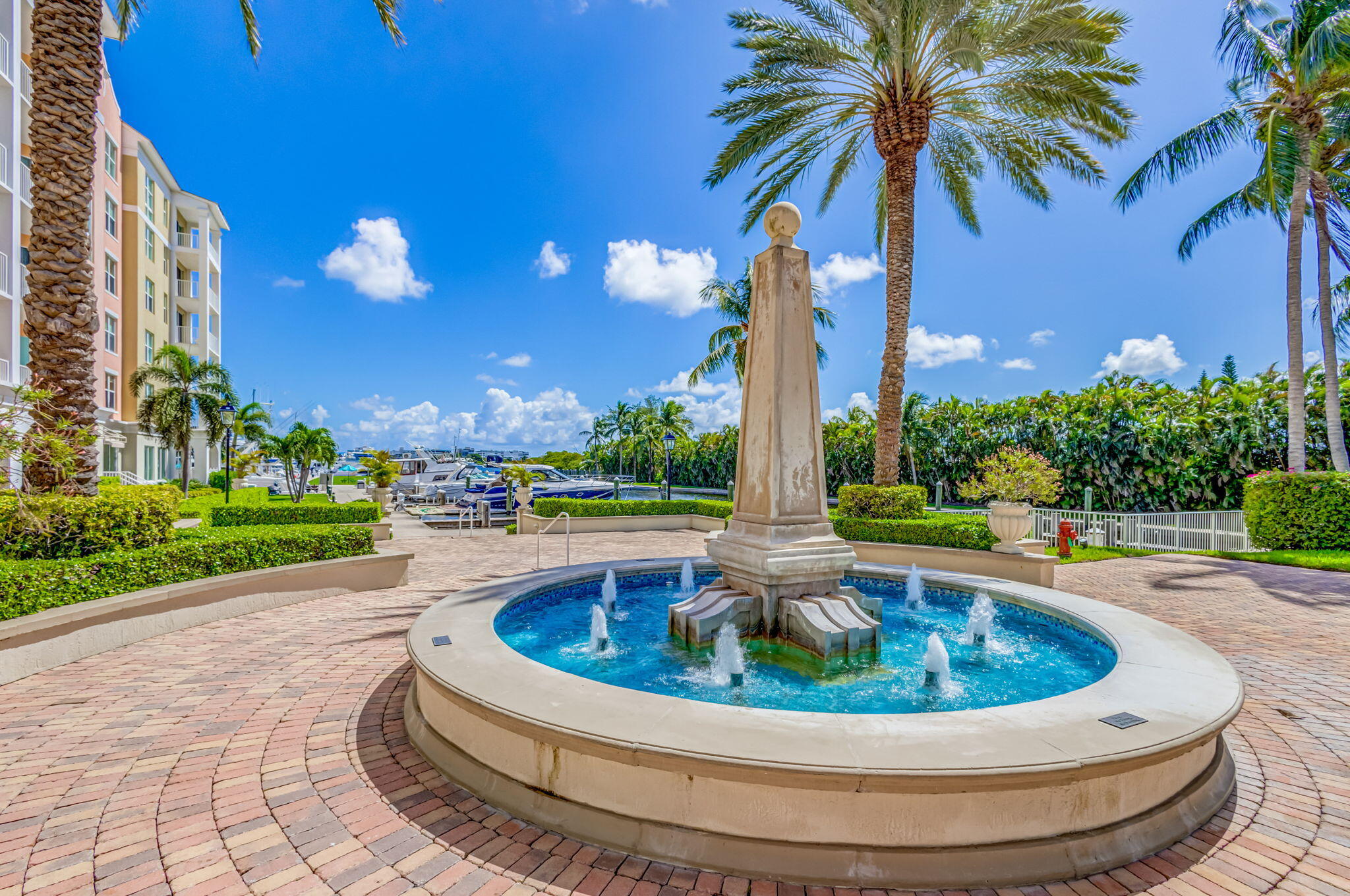 806 E Windward Way 507