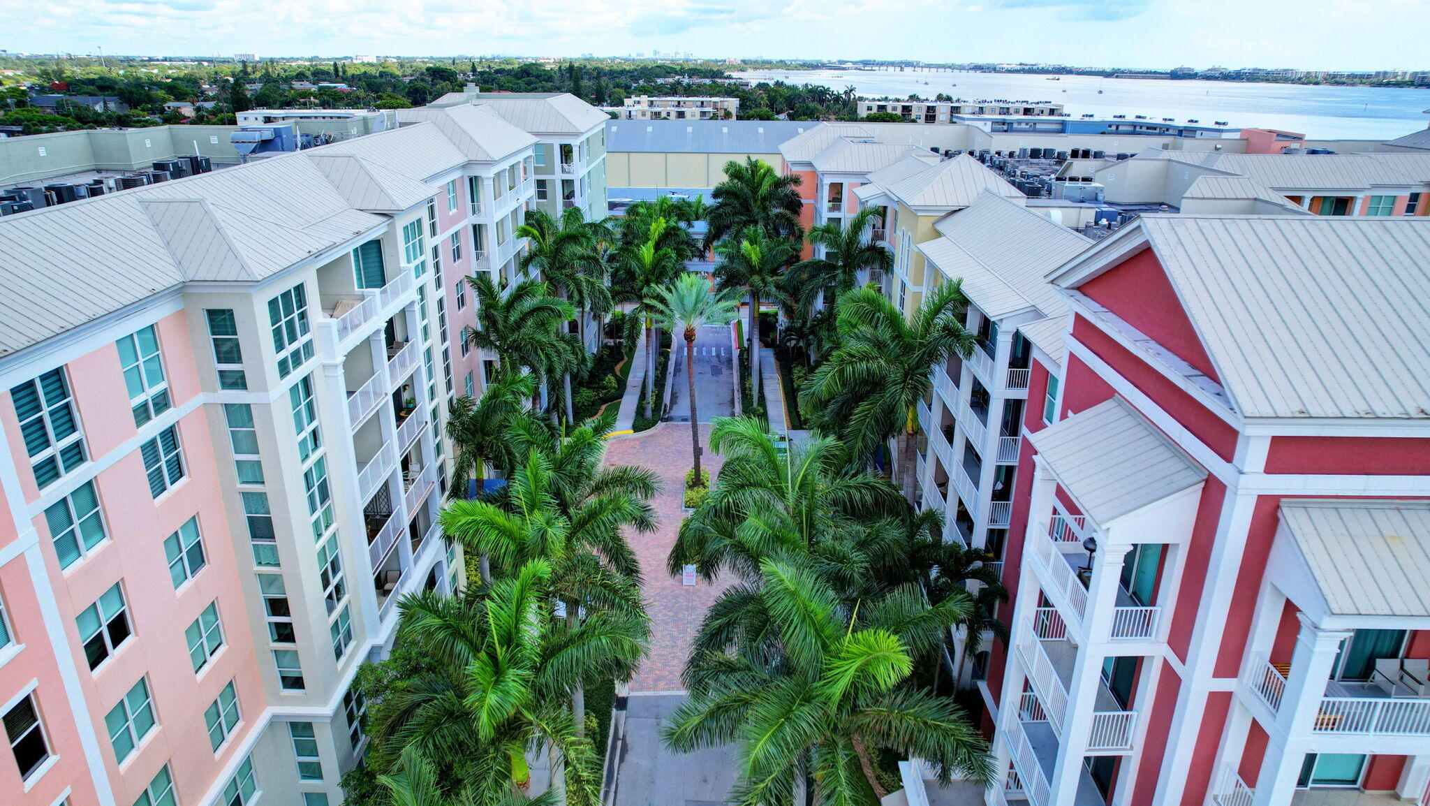 806 E Windward Way 507
