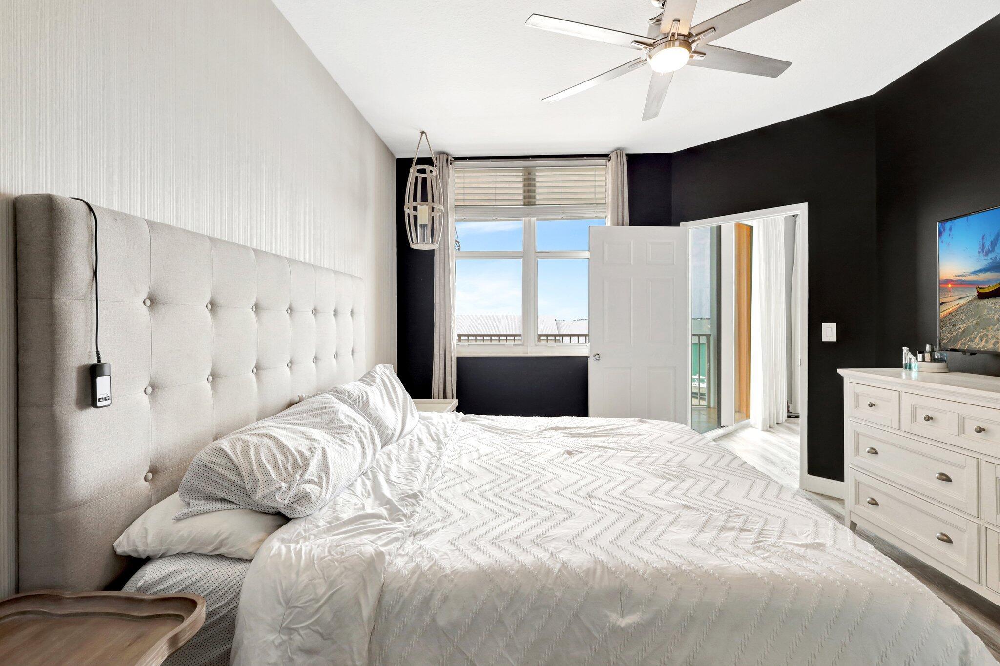 806 E Windward Way 507