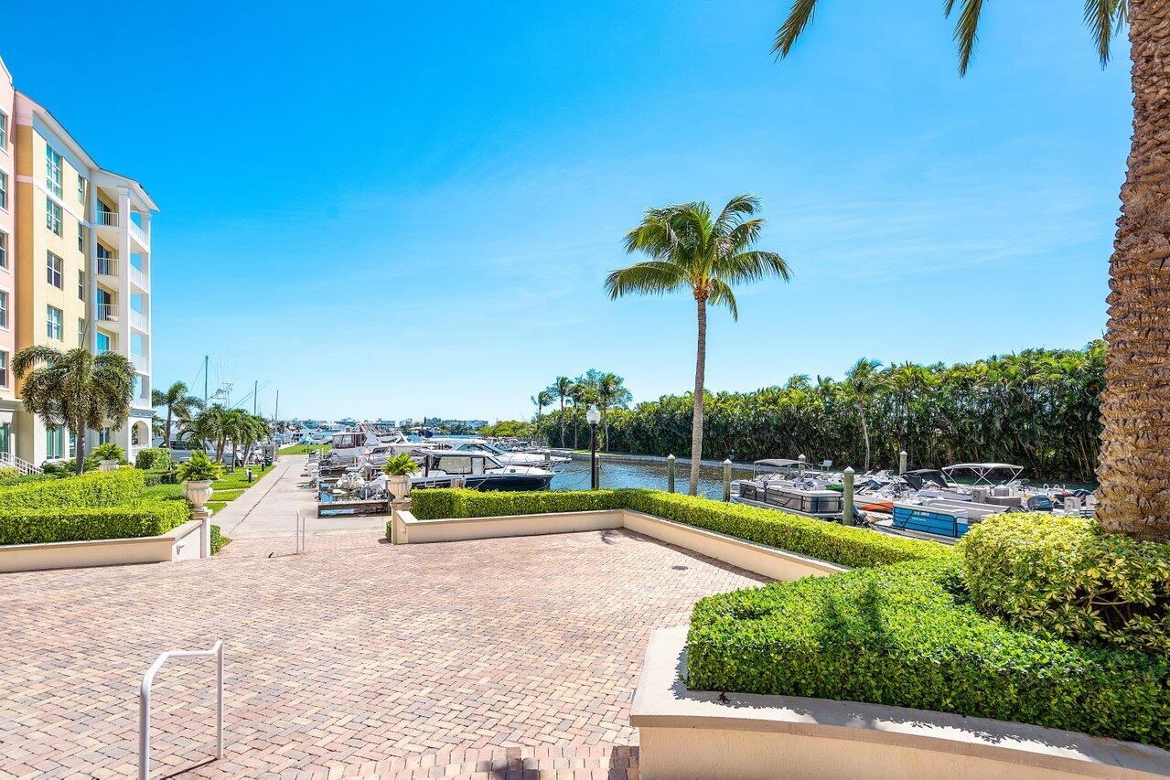 806 E Windward Way, 315, Lantana Unit: 315