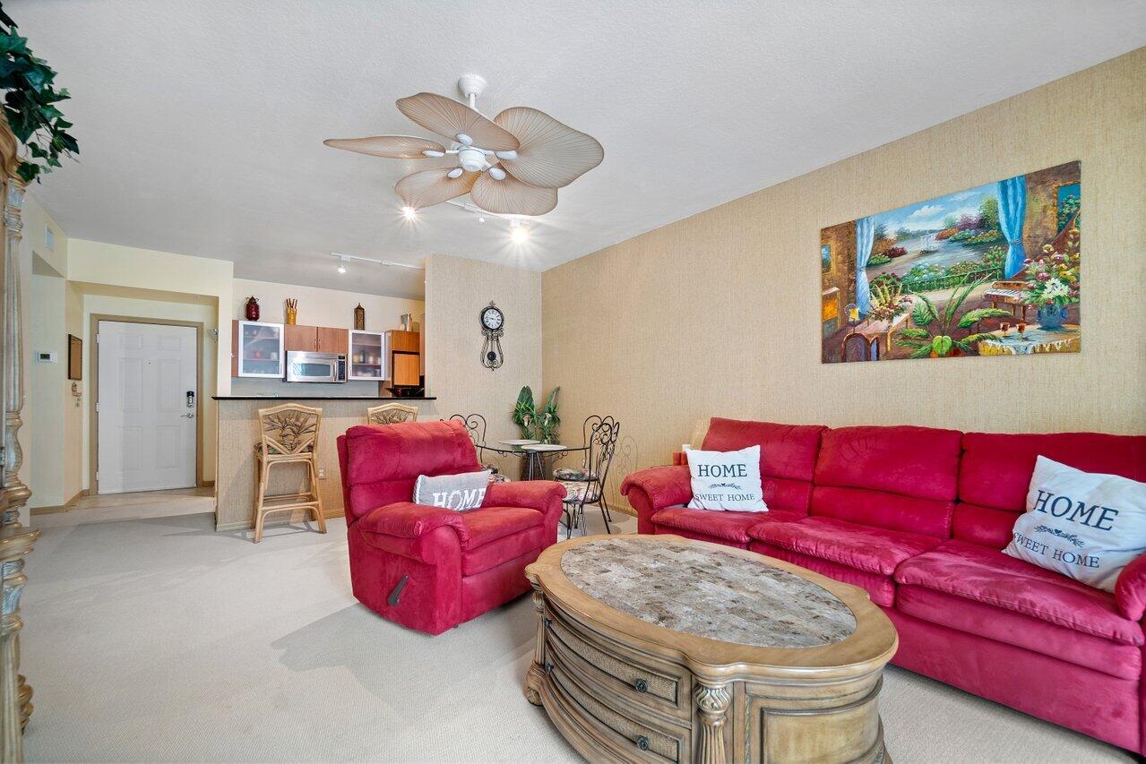 806 E Windward Way, 315, Lantana Unit: 315
