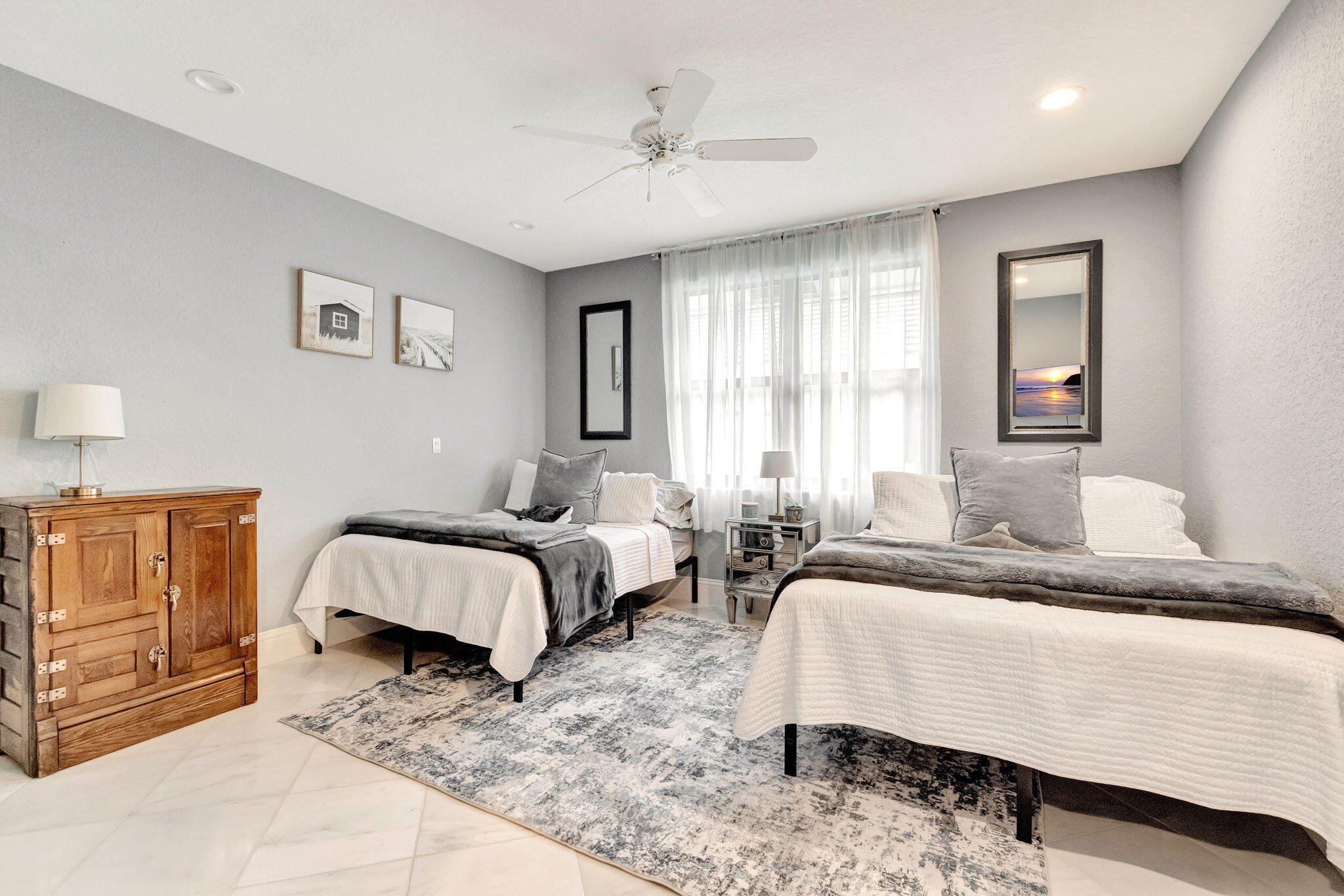 4872 Bocaire Boulevard