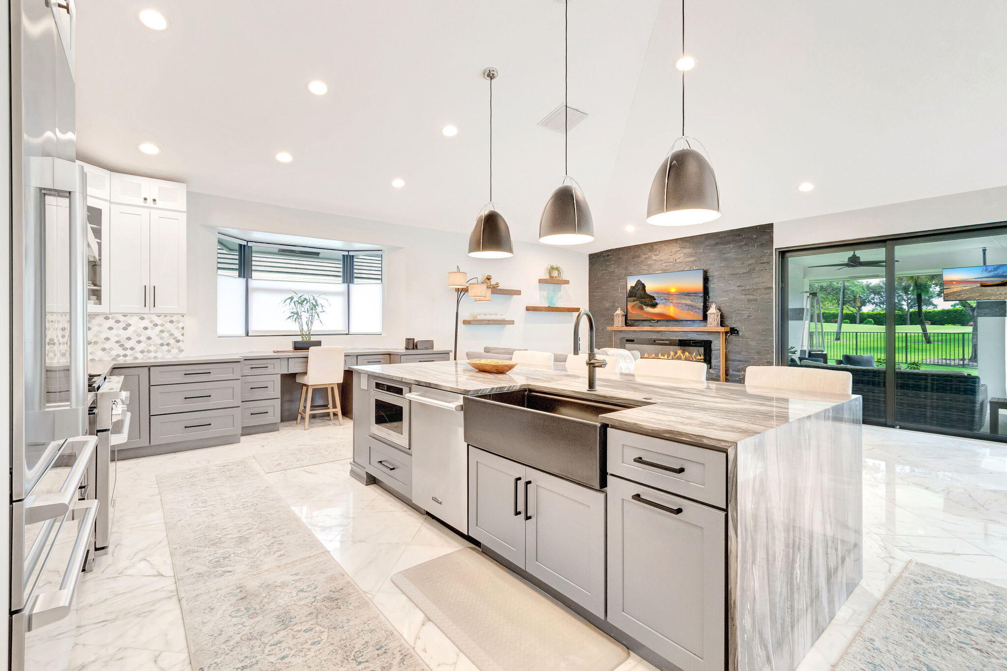 4872 Bocaire Boulevard