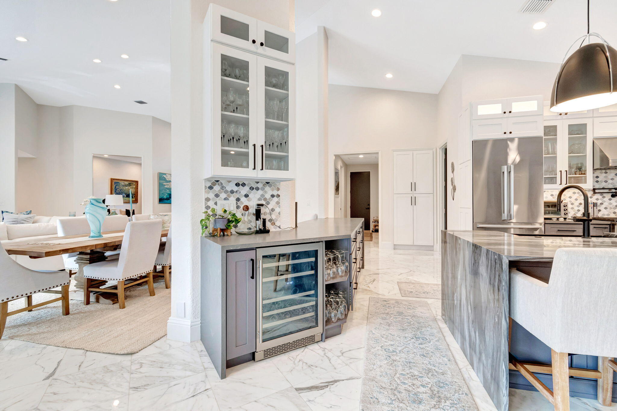 4872 Bocaire Boulevard