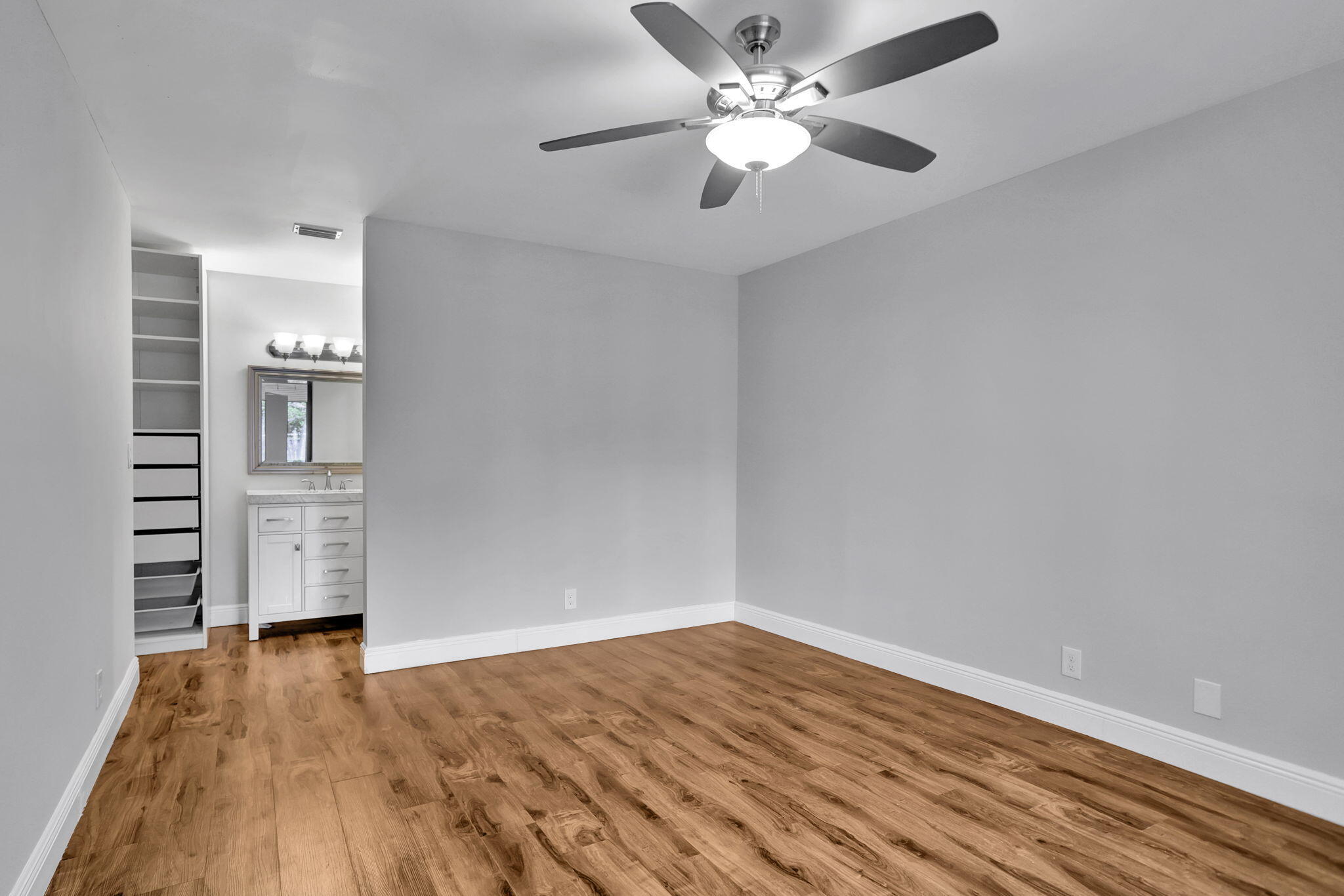 4771 NW 22nd Street 42121